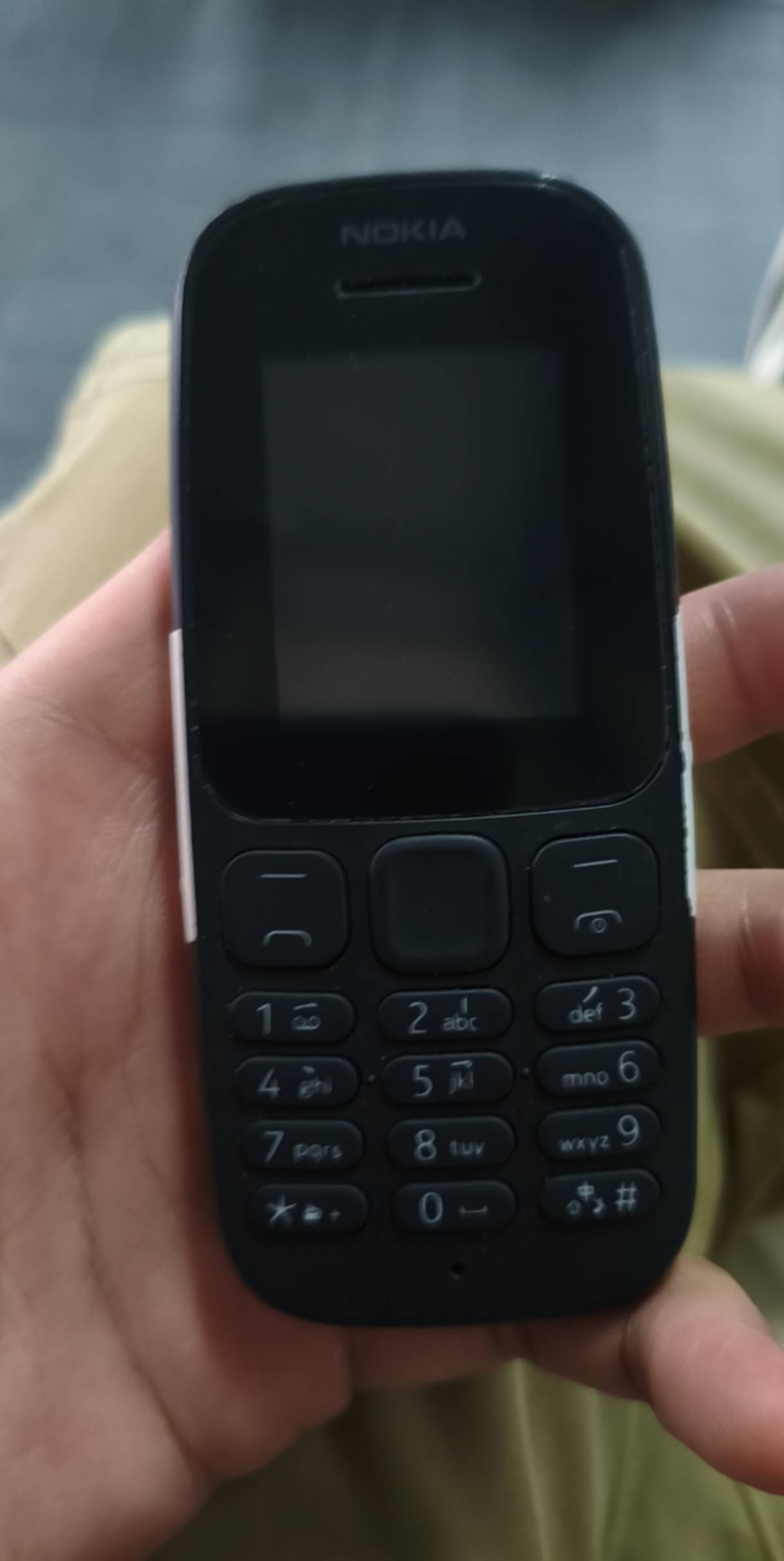 用诺基亚的我瑟瑟发抖

38 / 作者:兰若笺 / 