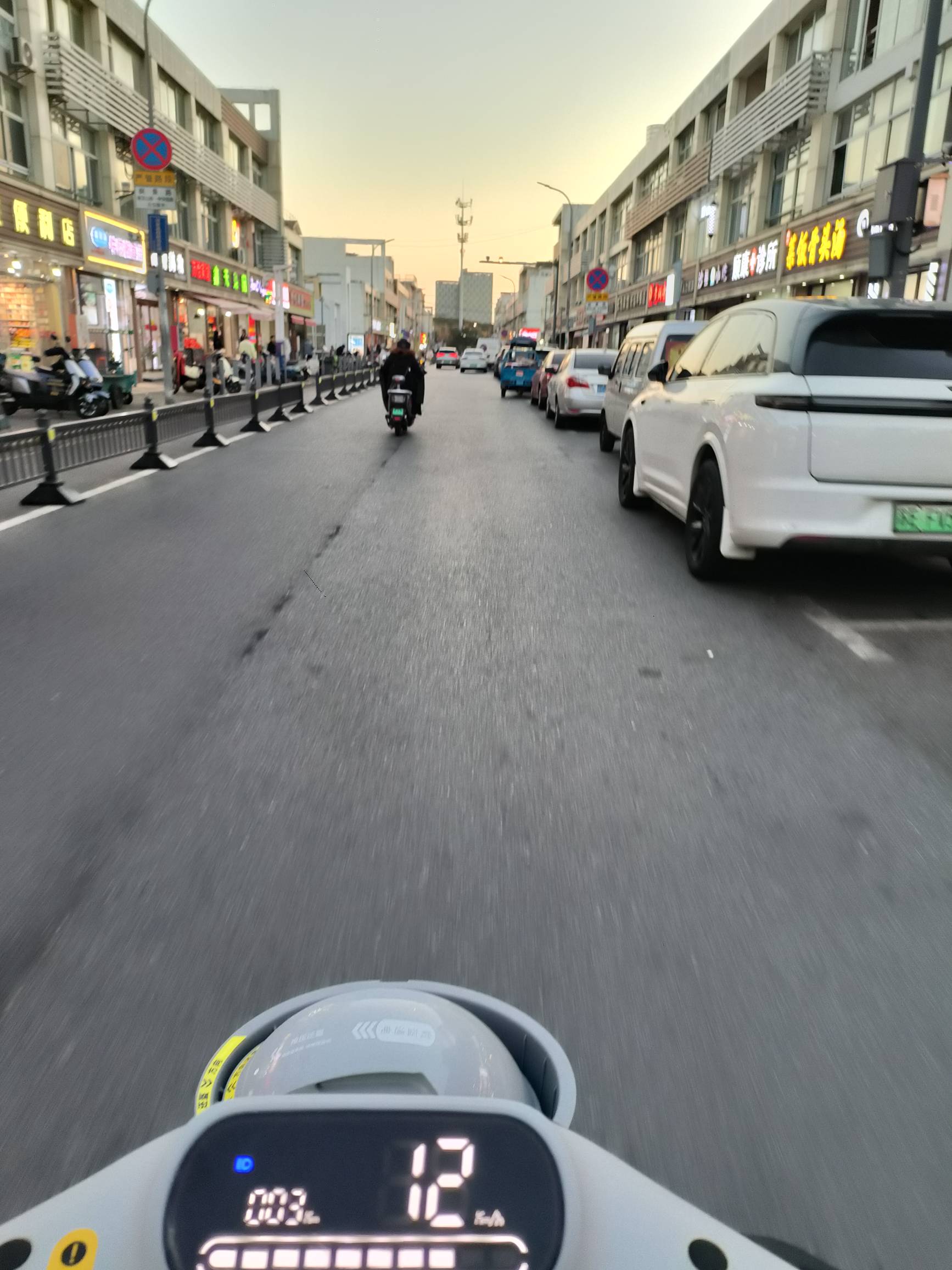 有没有在昆山老哥呀，你们都是在哪里租房啊？我在南站高铁站这，这边房租太贵了，我预89 / 作者:网恋被骗五千块 / 