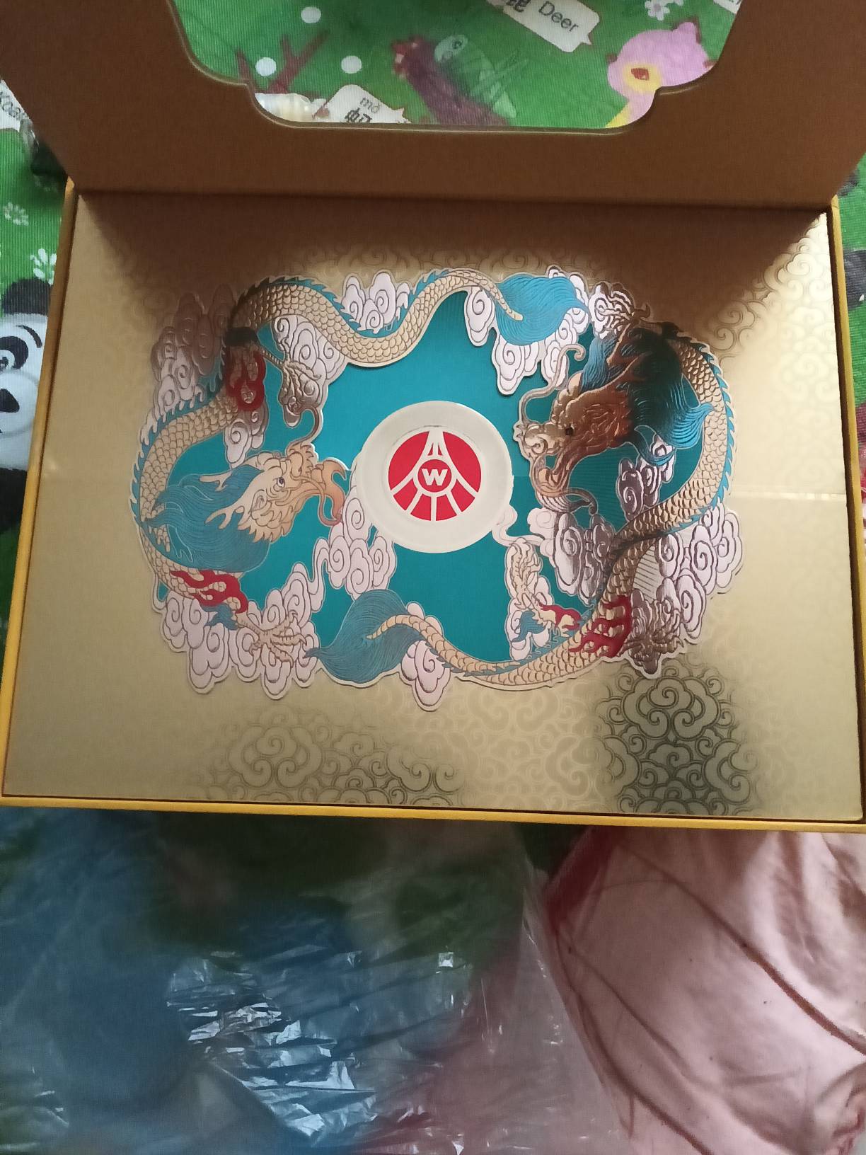 五粮液到手，这个星期鲁的最大毛



60 / 作者:东尼丶 / 