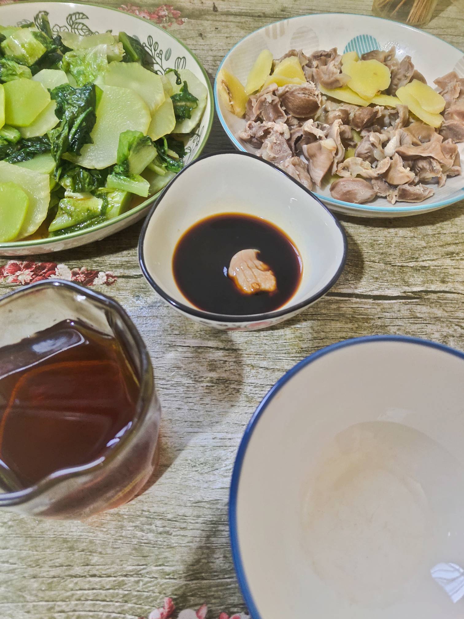 老酒喝起来

98 / 作者:一路向前8 / 