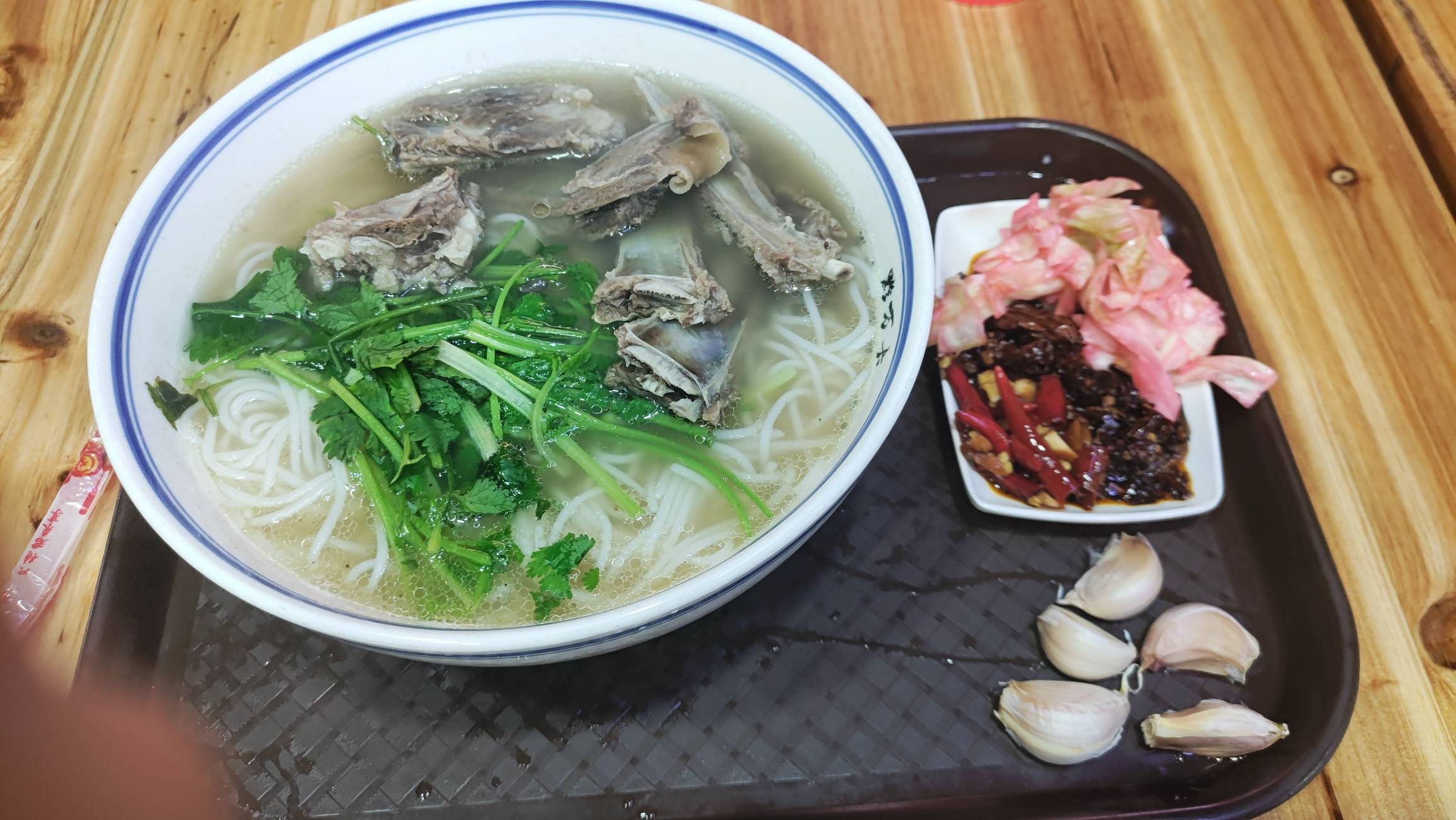 好饿老哥们，现在哪个游戏有包，新v

25 / 作者:一世风华11 / 