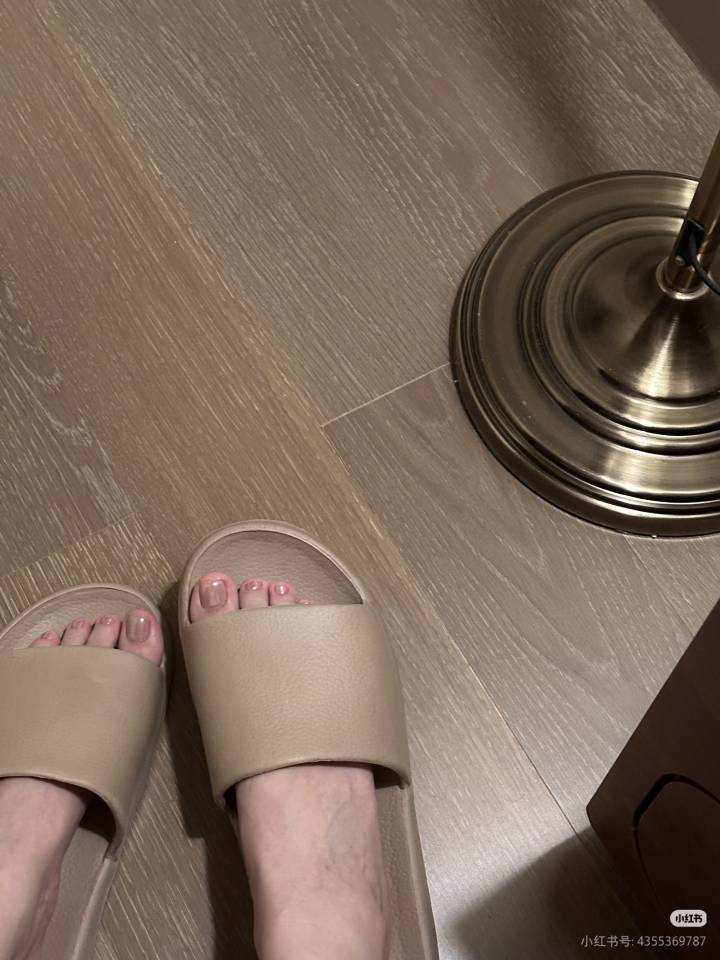 过年了过年了，挂壁仔老哥们个个开心的要死，又可以回老家蹭吃蹭喝了，有些挂壁老苟几58 / 作者:理理理66 / 