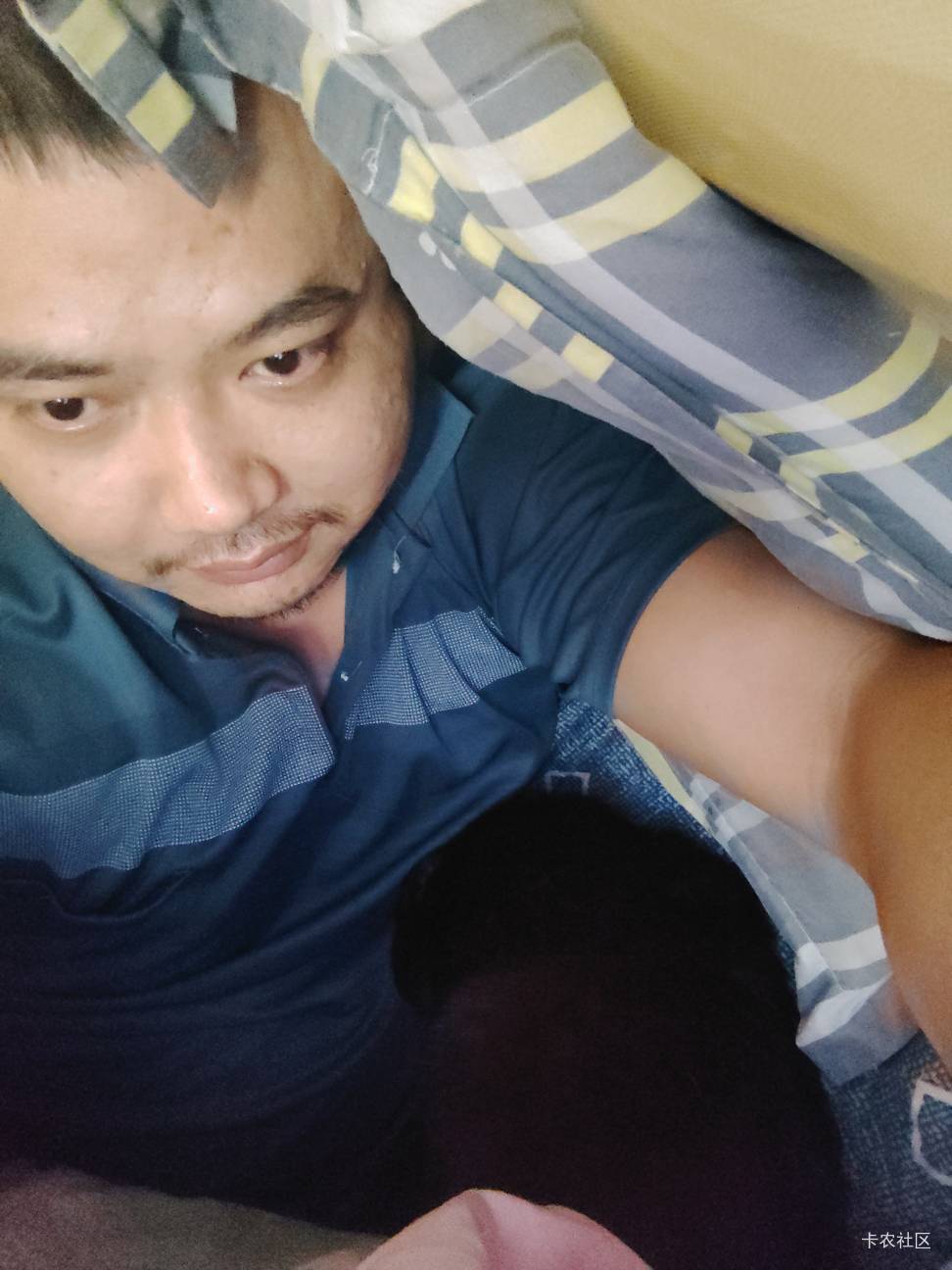 今天晚上0点网络肯定不好
跨年都卡点发朋友圈，发短视频平台

38 / 作者:风中之神-聂风 / 