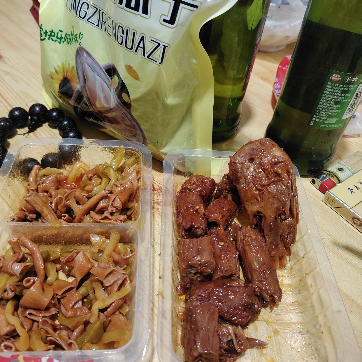 喝到年后老哥们，晚上自己喝了一顿溜达一圈醒酒了，又买的鸭货酒在喝一顿。
95 / 作者:没啥心情 / 