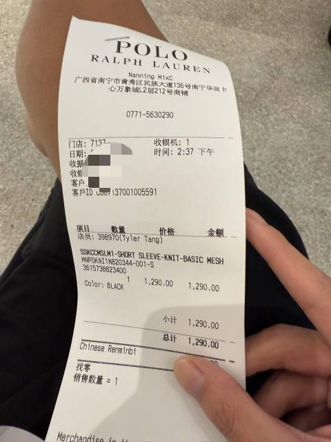 谁说挂壁老哥就要穿挂壁短袖的？



37 / 作者:风声土起 / 