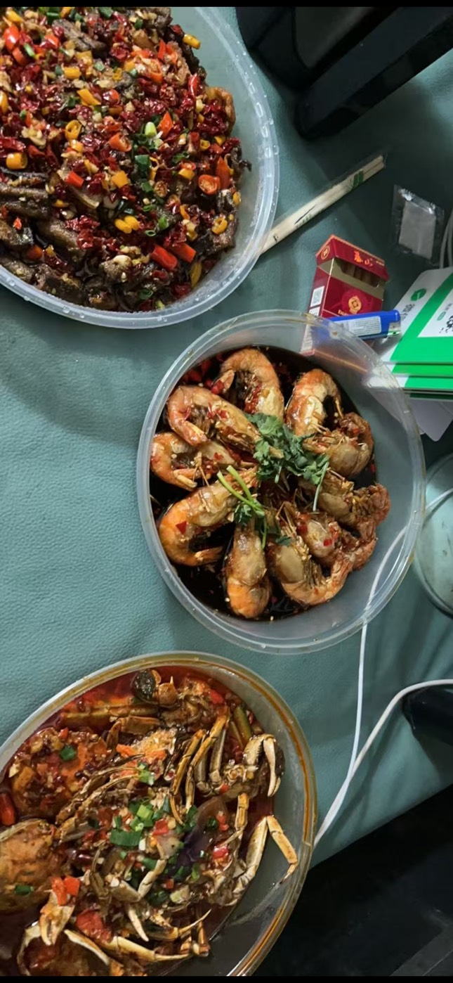 你们先吃

11 / 作者:ajvzjjj / 