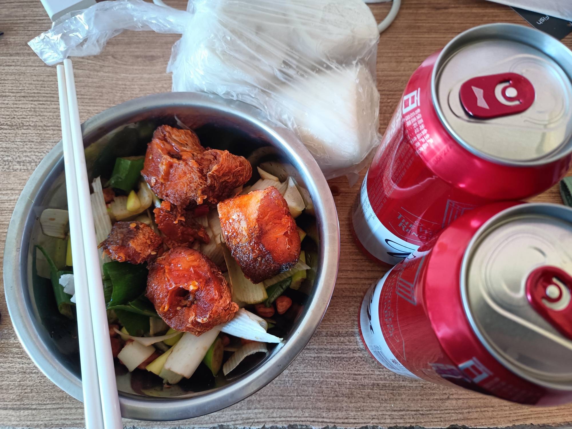 放假结束了，明天开始上班了，喝两瓶解解乏

89 / 作者:生蚝熟了 / 