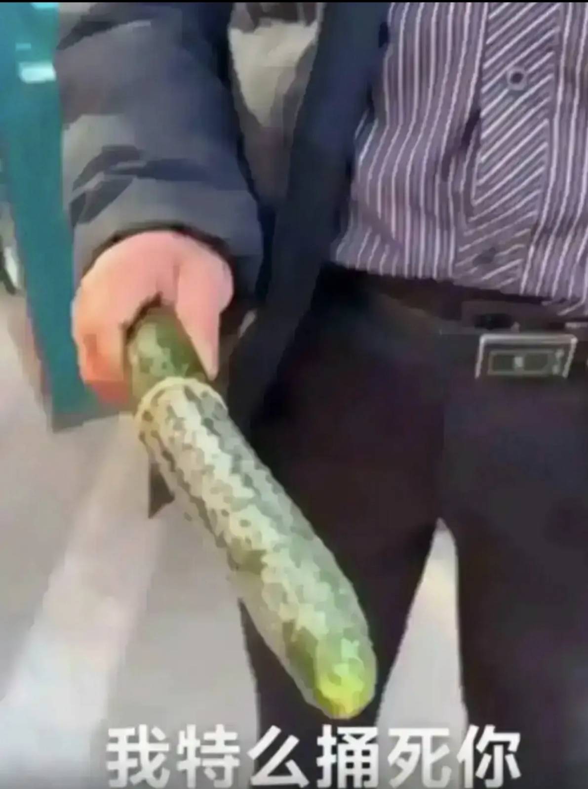 老哥们，哪个银行可以在线申请一类卡呀，线下面签简单的，什么银行都可，好办就行

23 / 作者:我非吠了你 / 