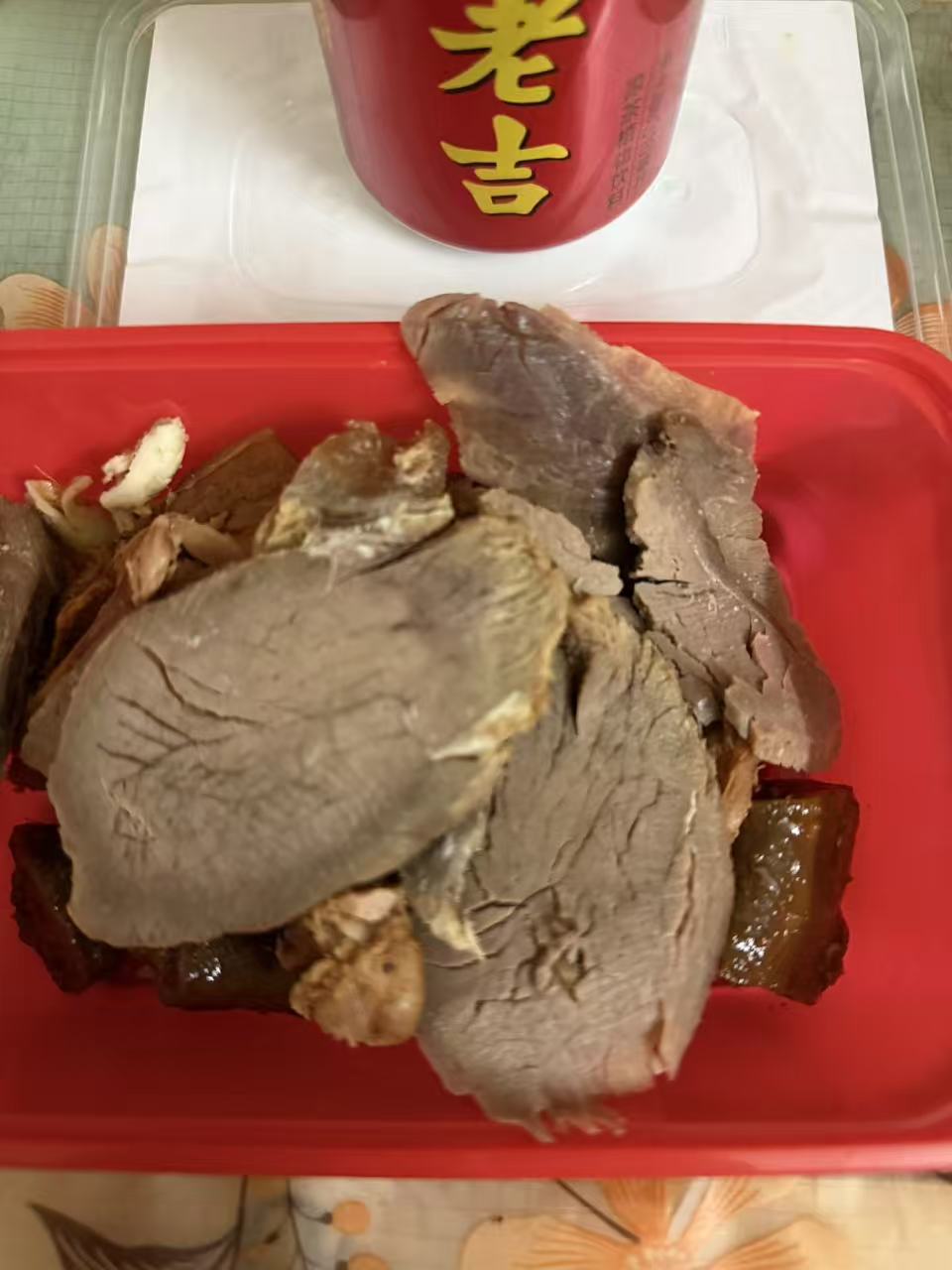 半夜饿了搞点牛肉吃吃，太冷了老哥们

65 / 作者:羊毛YYY / 