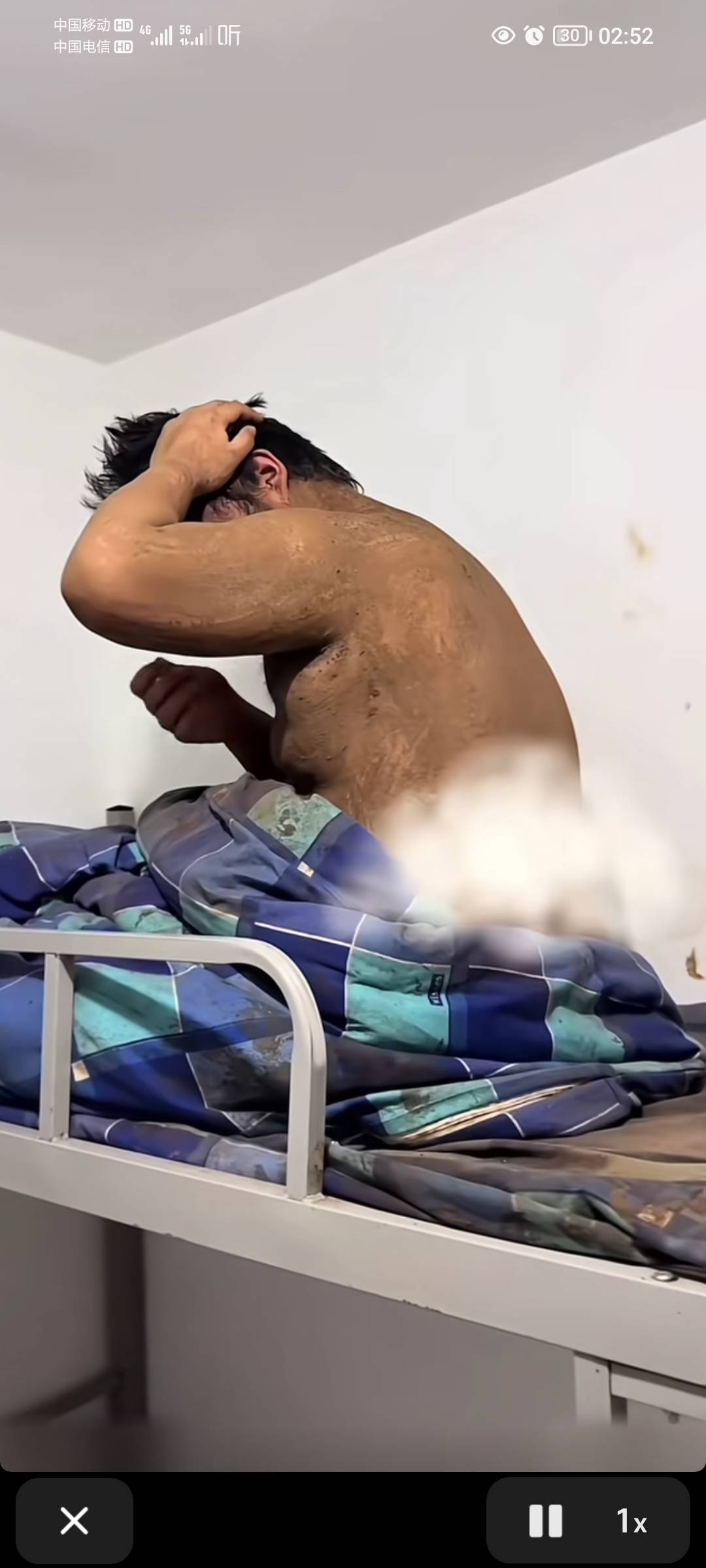 这是哪位老哥，该洗个澡了

73 / 作者:蛋黄酱 / 