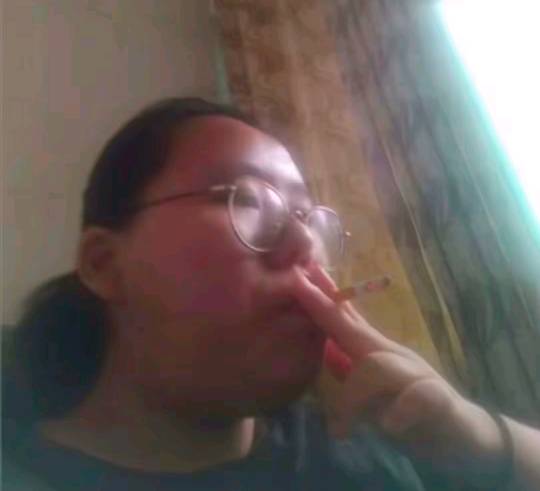 微众董事长们怎么不刷屏名下十几个企业全领了腾讯会议会员了？丢脸哥，炫耀哥何在？

6 / 作者:假老哥真挂壁 / 