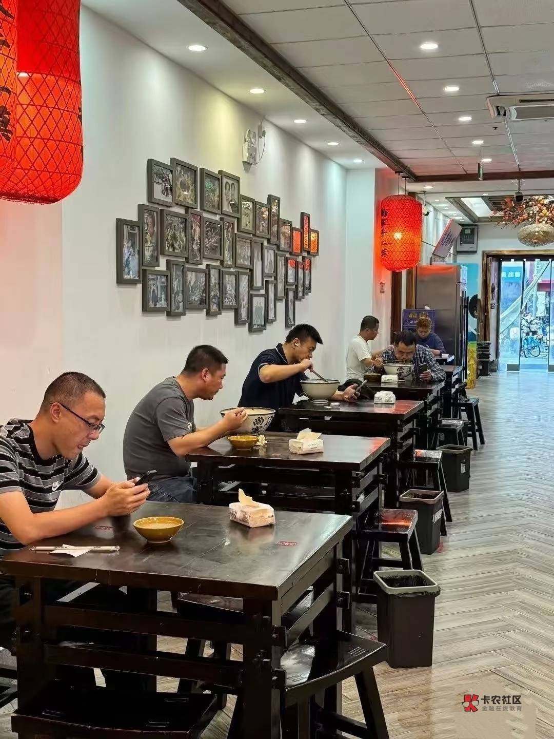 年关将至,不要再讨论什么老农代码飞、大妈定位飞、中行换号飞的,广子又爆了!
就算94 / 作者:w736 / 年关将至,不要再讨论什么老农代码飞、大妈定位飞、中行换号飞的,广子又爆了!
就算94 / 作者:w736 /