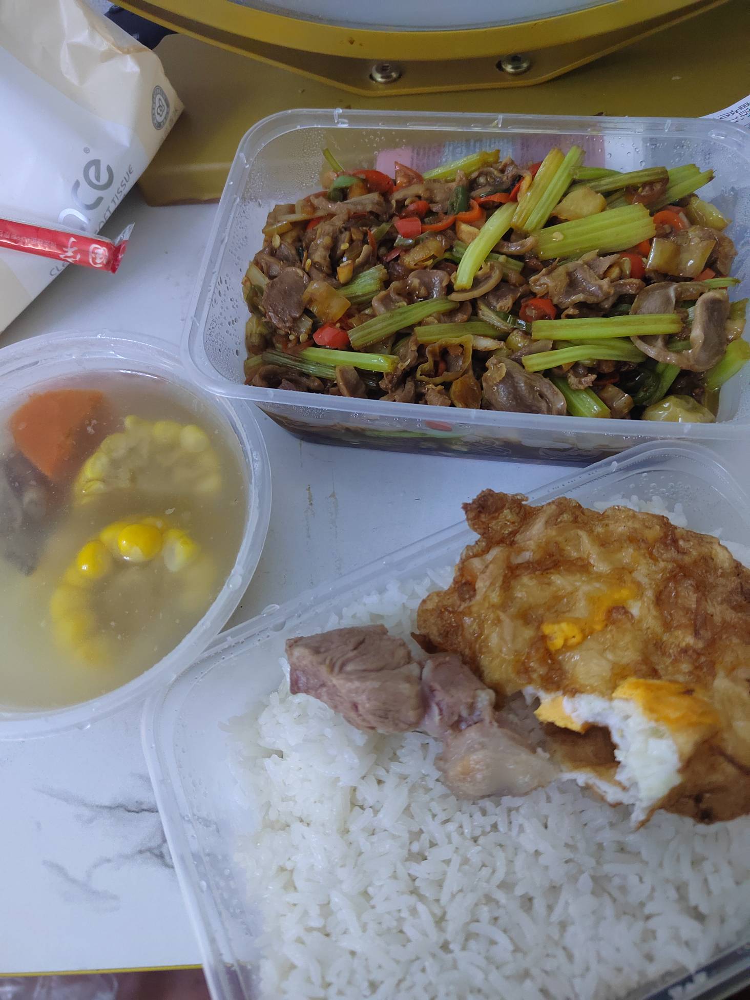 吃饭了老哥们，天天申请毛真的没有意思

52 / 作者:澳村还我奔驰E / 