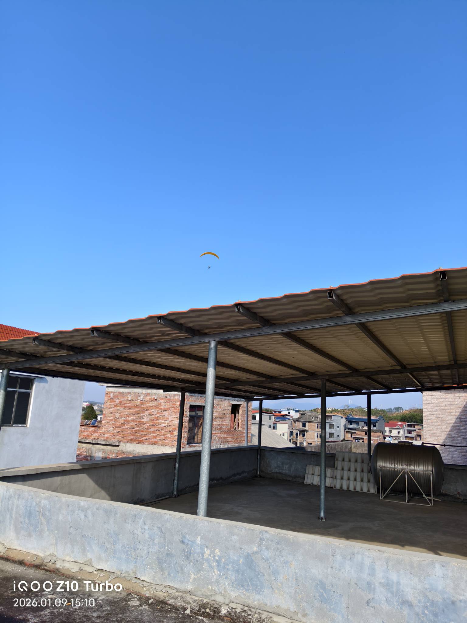 在农村居然有人玩这个，真是不怕死啊


16 / 作者:挂壁老哥饿了mm / 