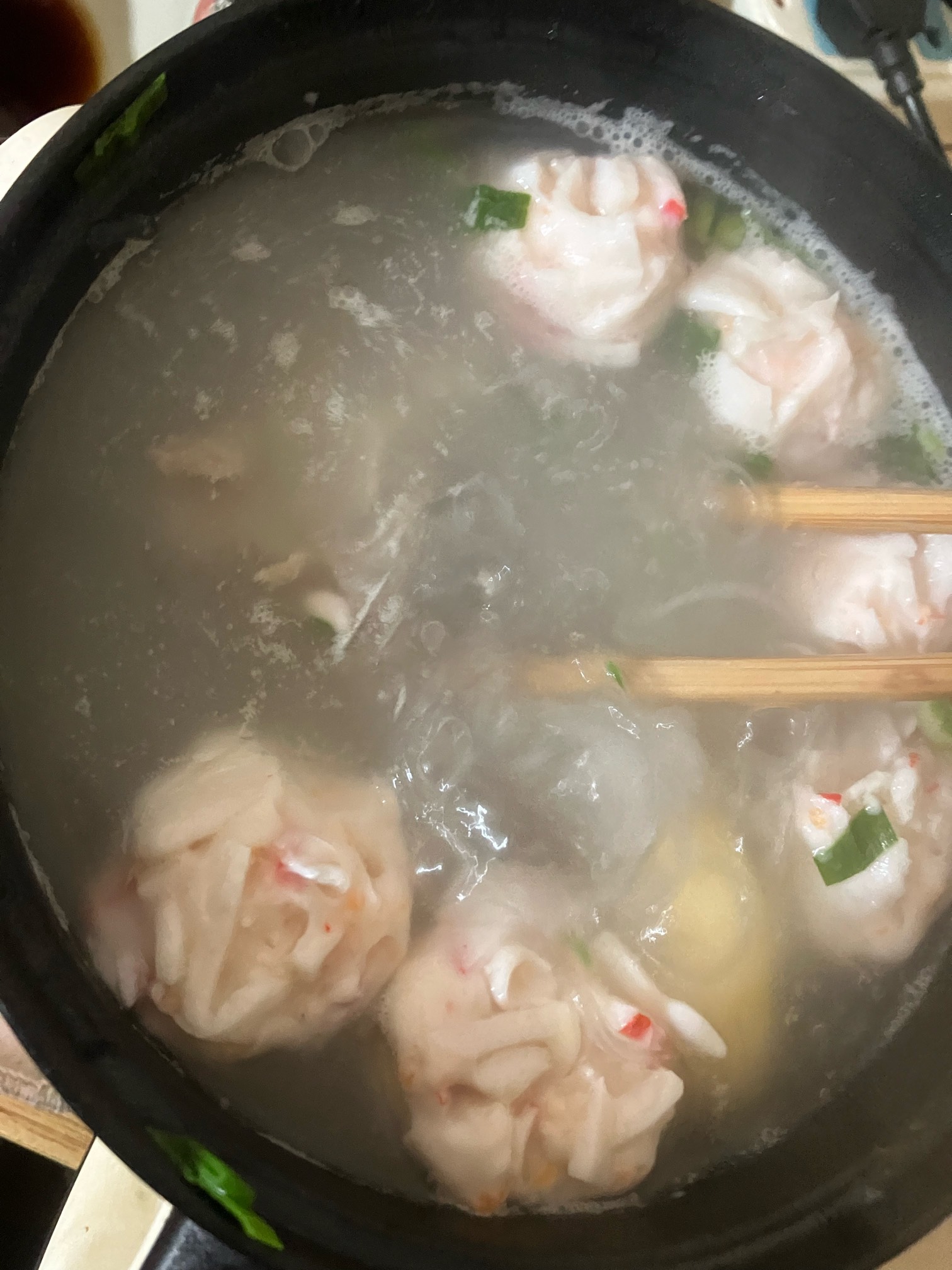 夜宵粉丝小火锅

95 / 作者:小熊科技 / 