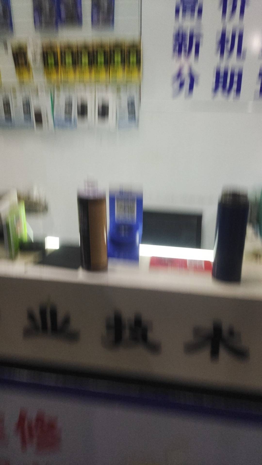 咸鱼看一个16pm的512才5000多，也不贵啊不知道为什么这么多苹果人，用个果子手机也要76 / 作者:雨夜带伞不带刀丶 / 