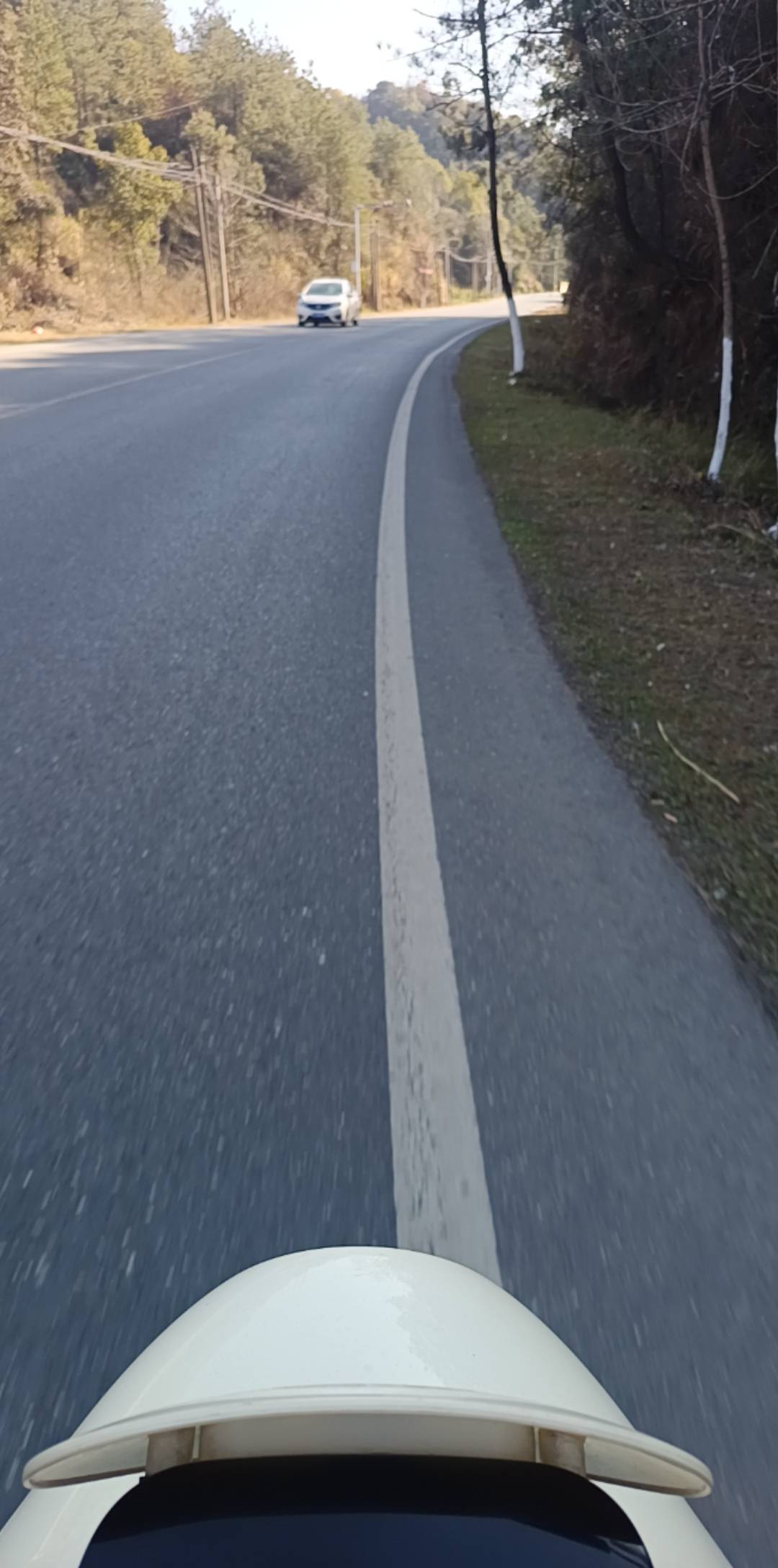 老哥们，好丢人，骑着电动车从城里，到了老家镇上不敢回村，感受一下童年的美好回忆，75 / 作者:小爪哇 / 