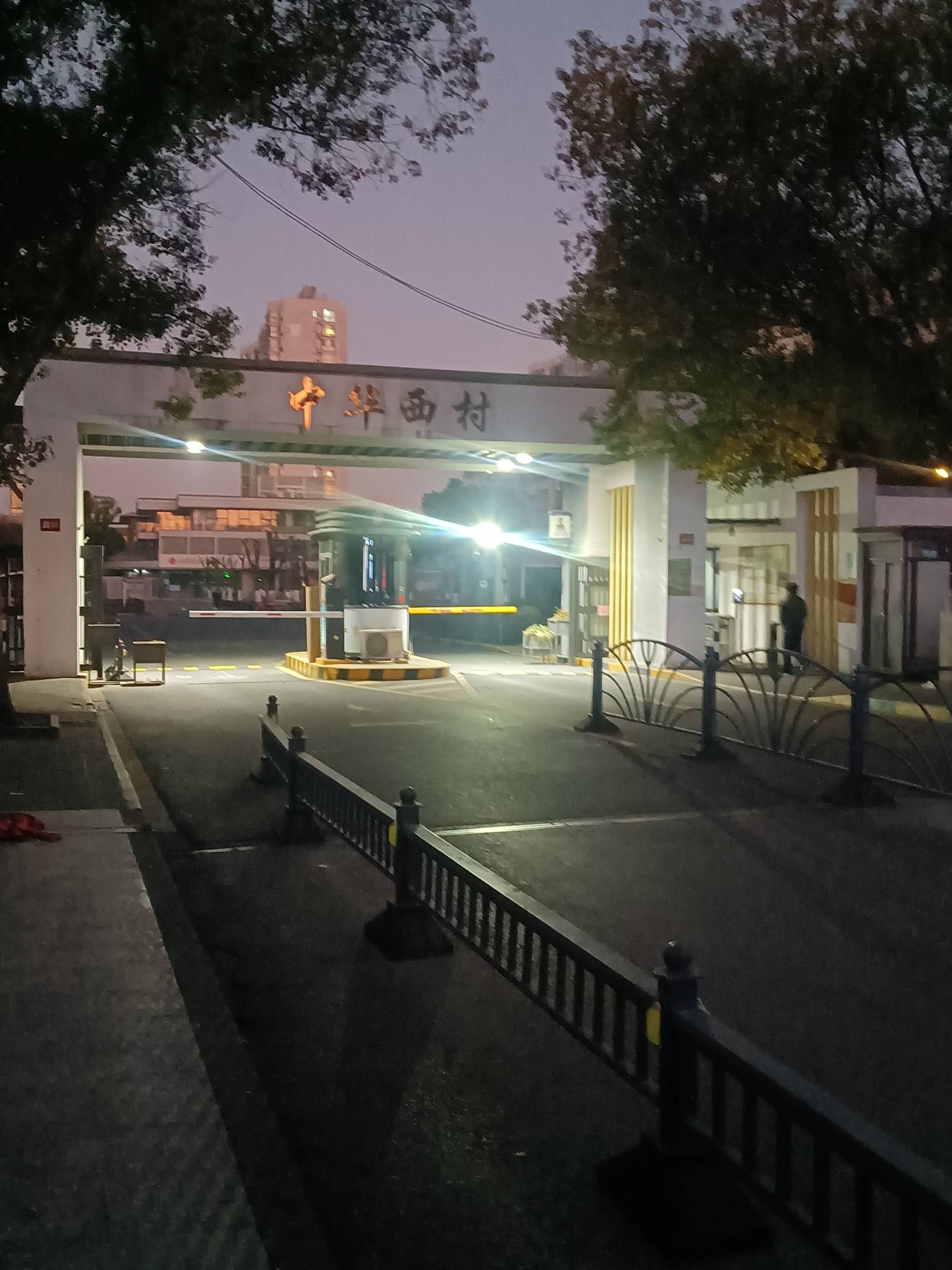 我已到这里，请吃早餐2个名额，人在桥上要吃的赶紧，最后喊一次

59 / 作者:大长虫虫 / 