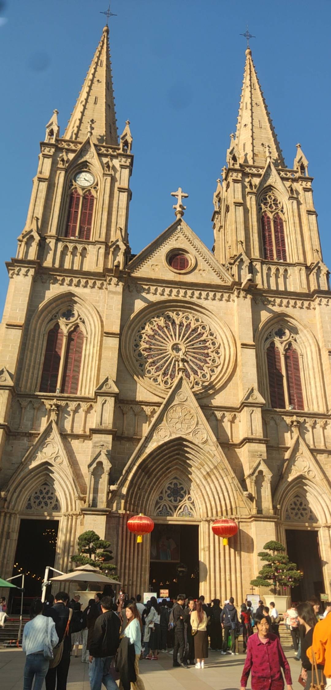 老哥你们信耶稣还是信我是秦始皇
今天一毛都申请到有什么毛饿死了

82 / 作者:木子辰 / 