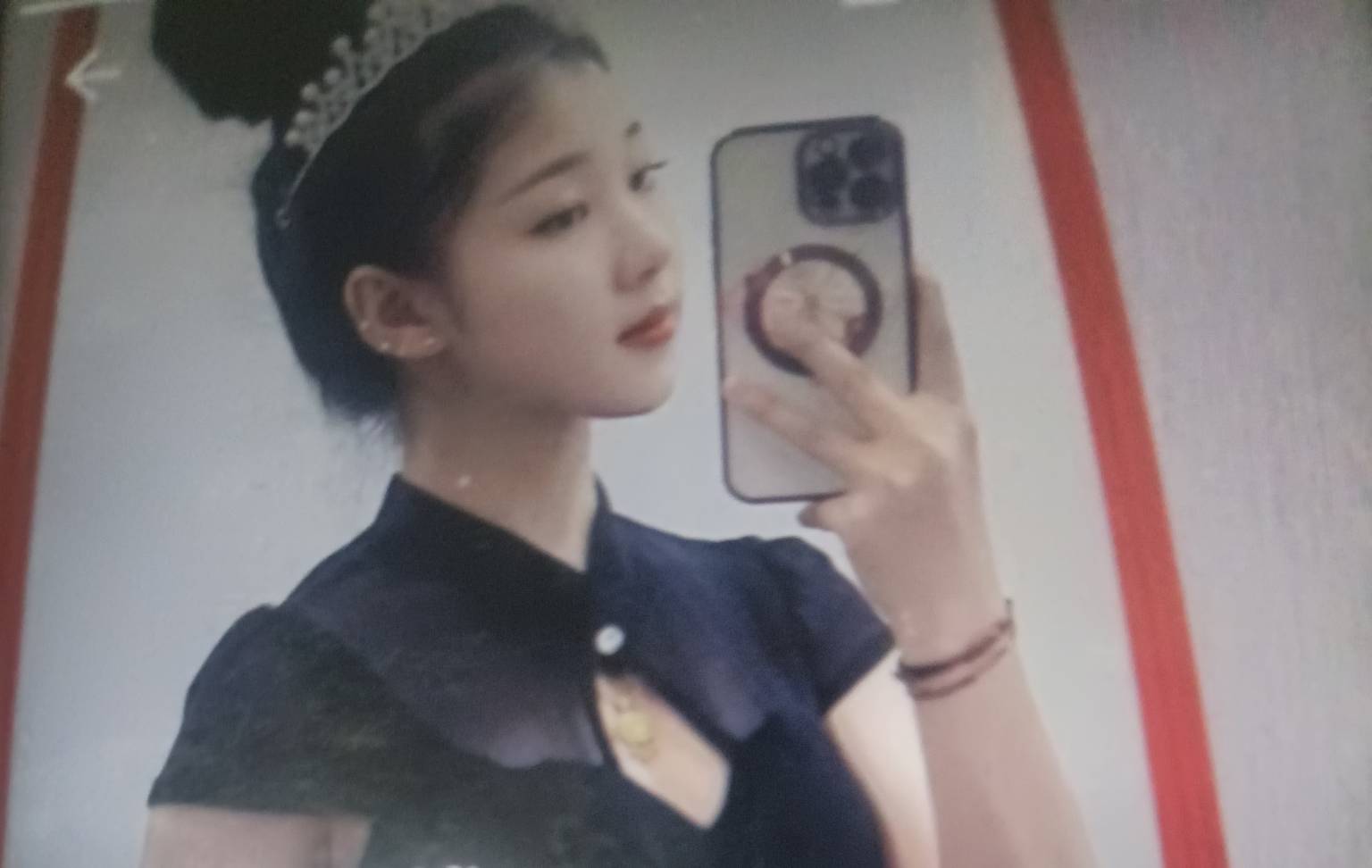 有没有认识这个人的


0 / 作者:勾勾手、 / 