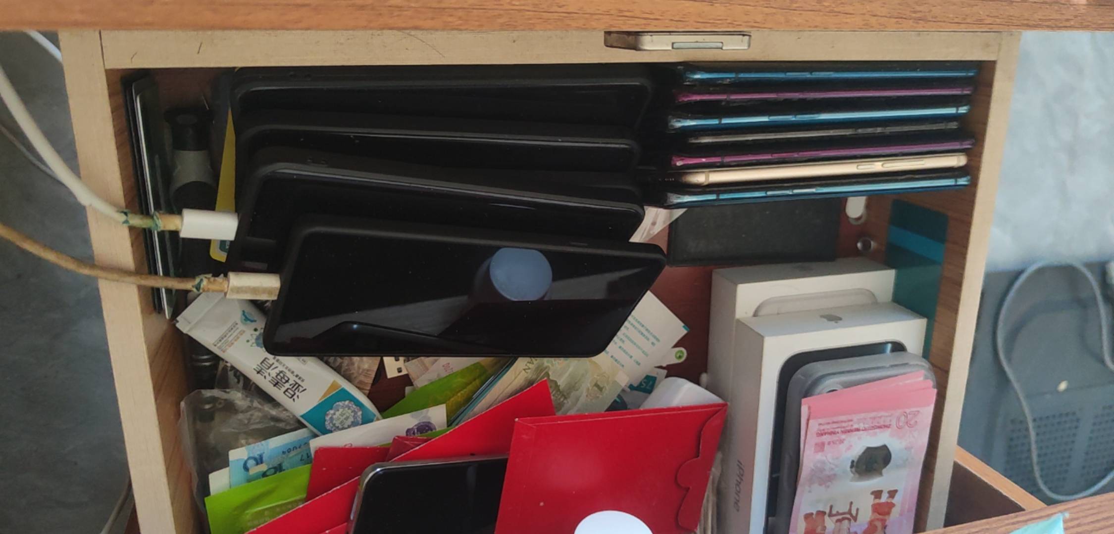 一天50块能搞到吧稳到过年再去浪

10 / 作者:木子辰 / 