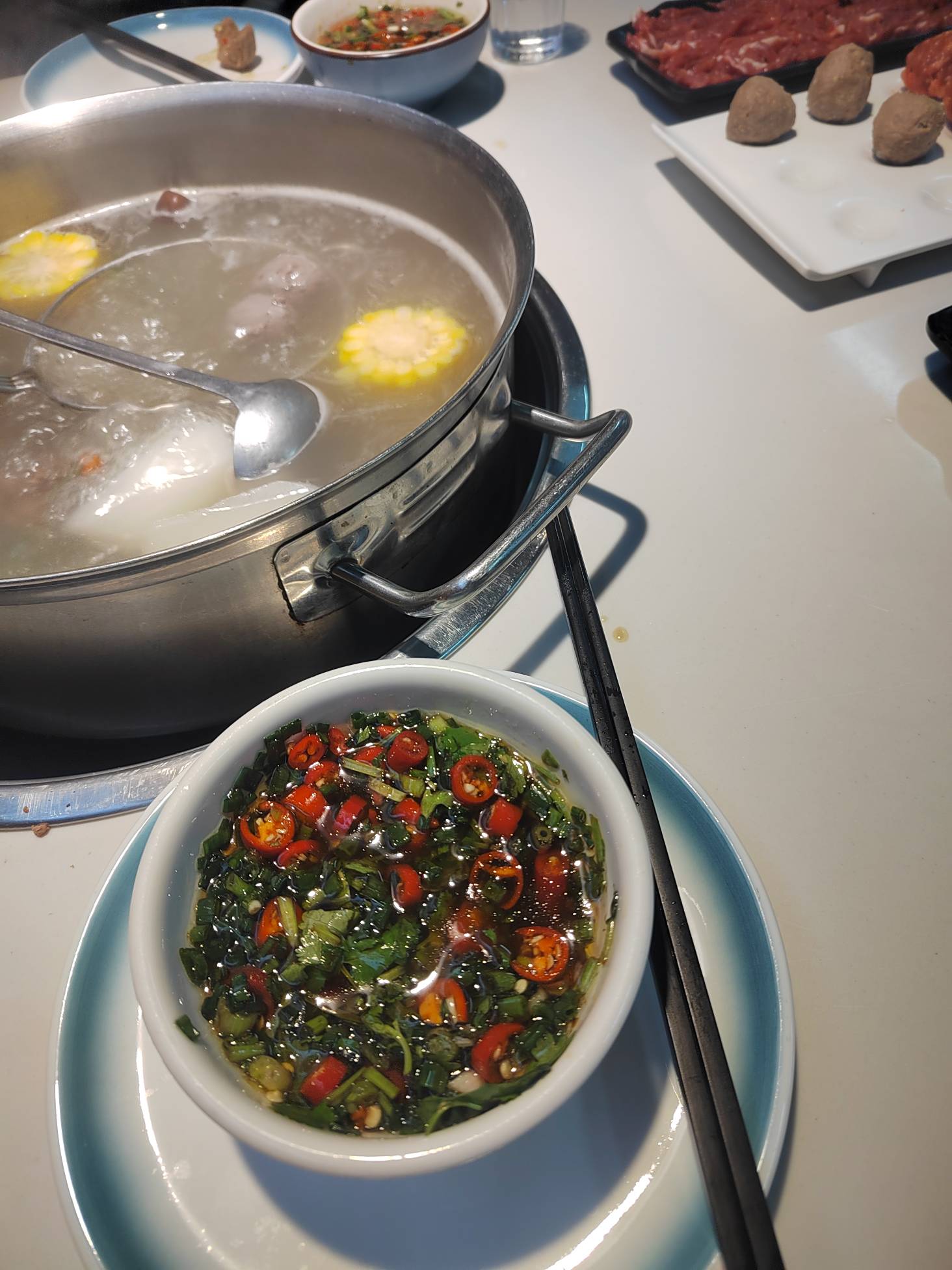 干饭了老哥们，外卖我要吃吐了，今天牛肉羊肉火锅安排上


78 / 作者:澳村还我奔驰E / 