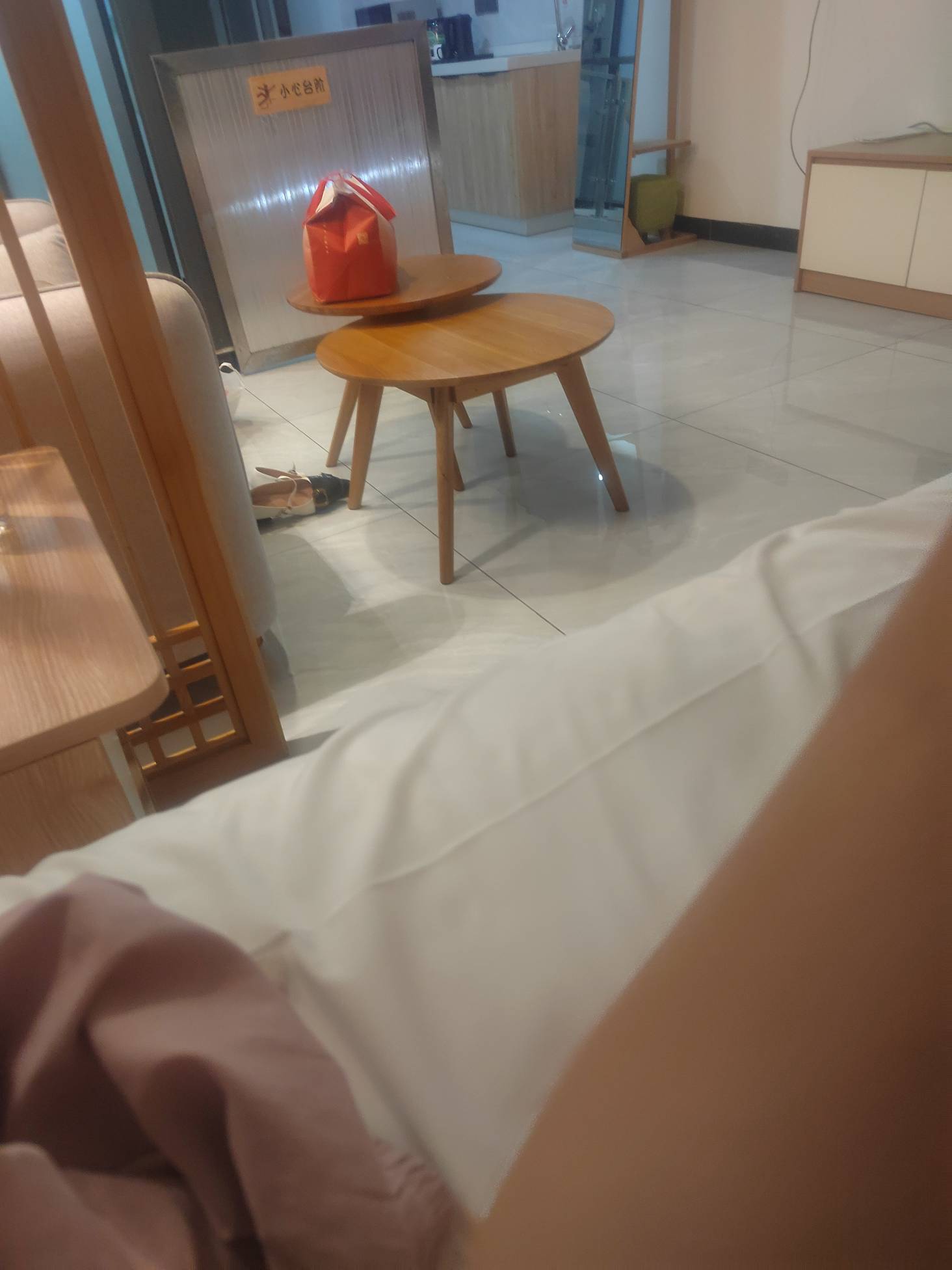 啥都没约到，陪妹子错过时间了，老哥们又发财了

70 / 作者:澳村还我奔驰E / 