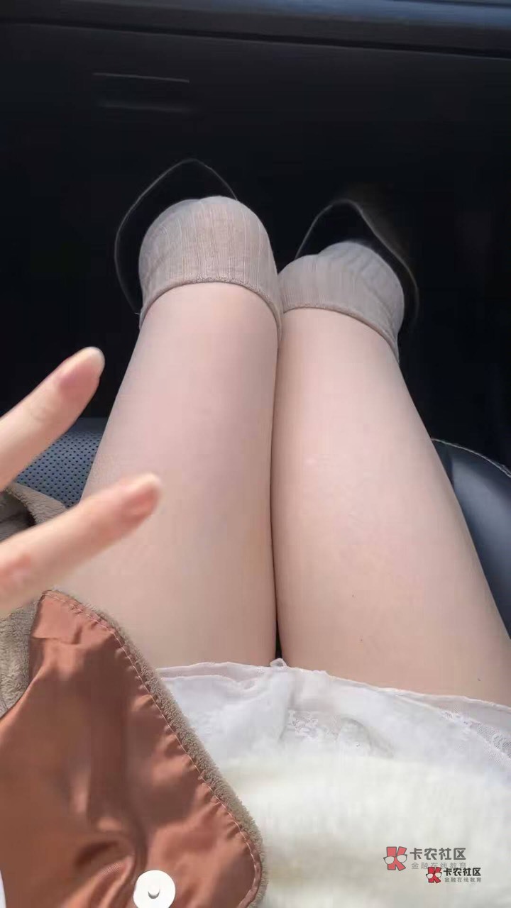 马钞去哪里看实时价格啊。但是还得去银行让人帮我付钱呢。可不能亏利润了。

0 / 作者:岸上狗蛋 / 