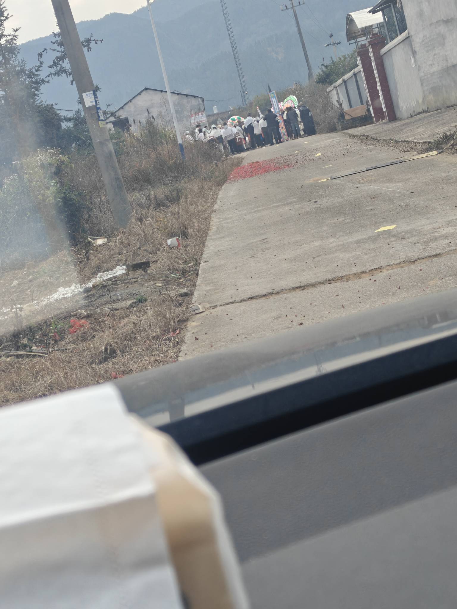 大清早被堵在路上了

68 / 作者:我要撸老哥 / 