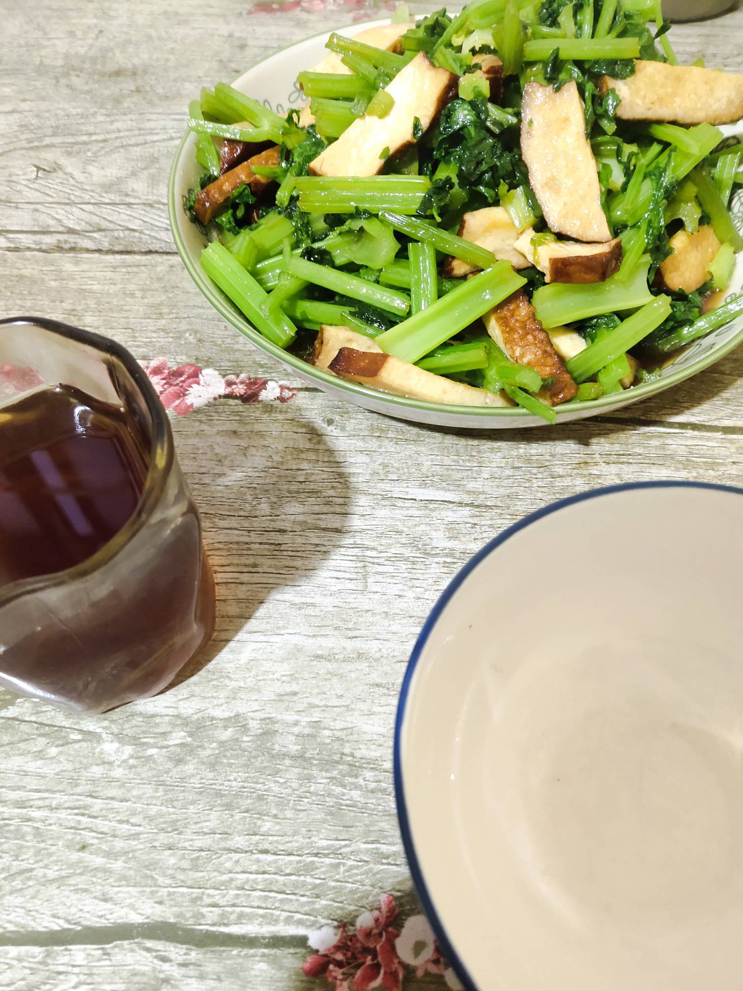 恰饭

49 / 作者:一路向前8 / 