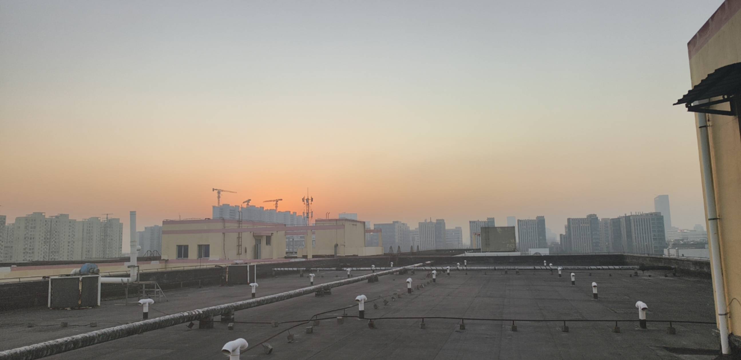 这是上海！记录此刻！
我在几个月内，就会特有钱！
2026！e300，加房贷清空！
我要宣64 / 作者:昨日过往 / 