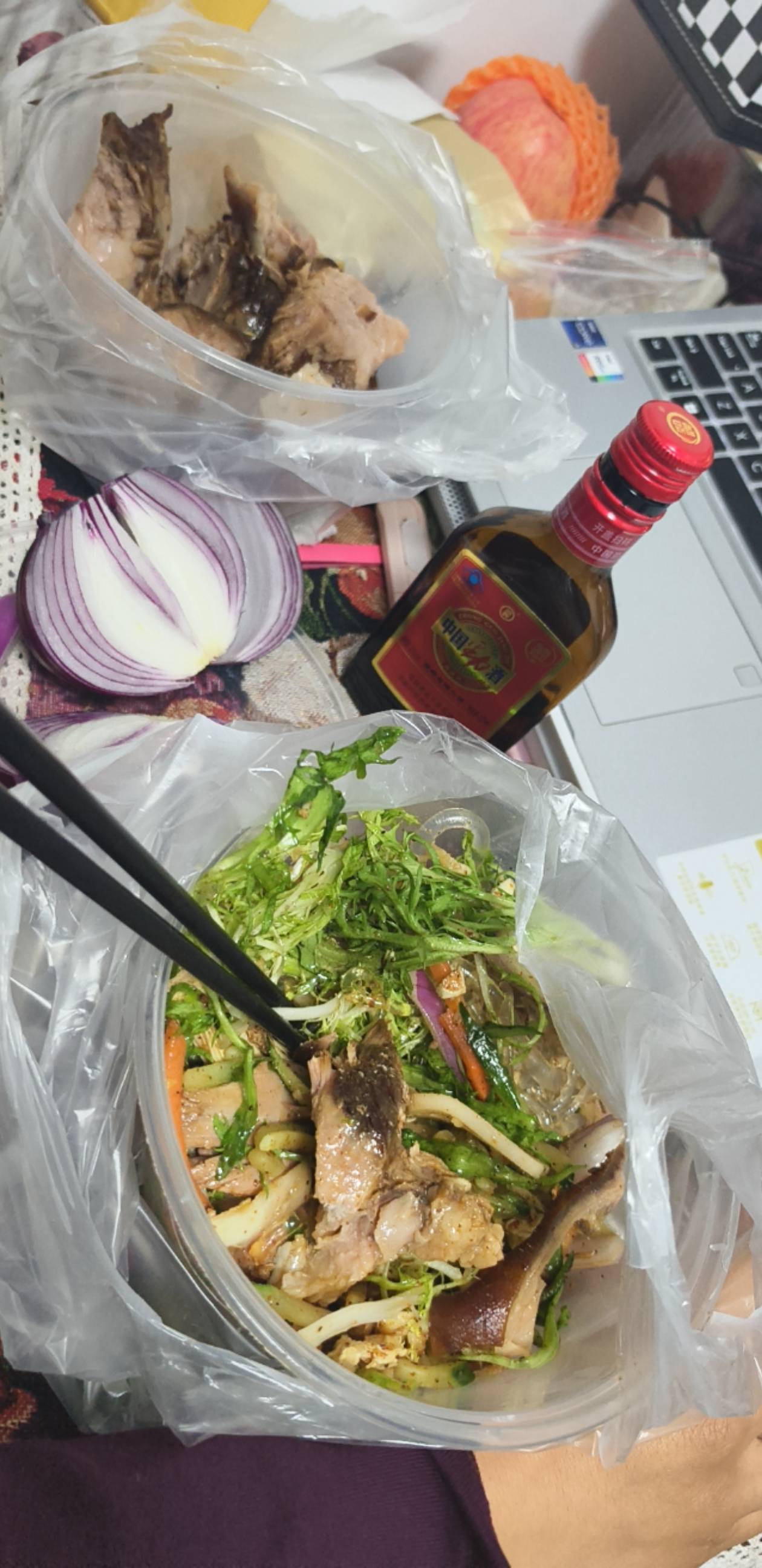 喝劲酒。吃肘子！55 / 作者:昨日过往 / 