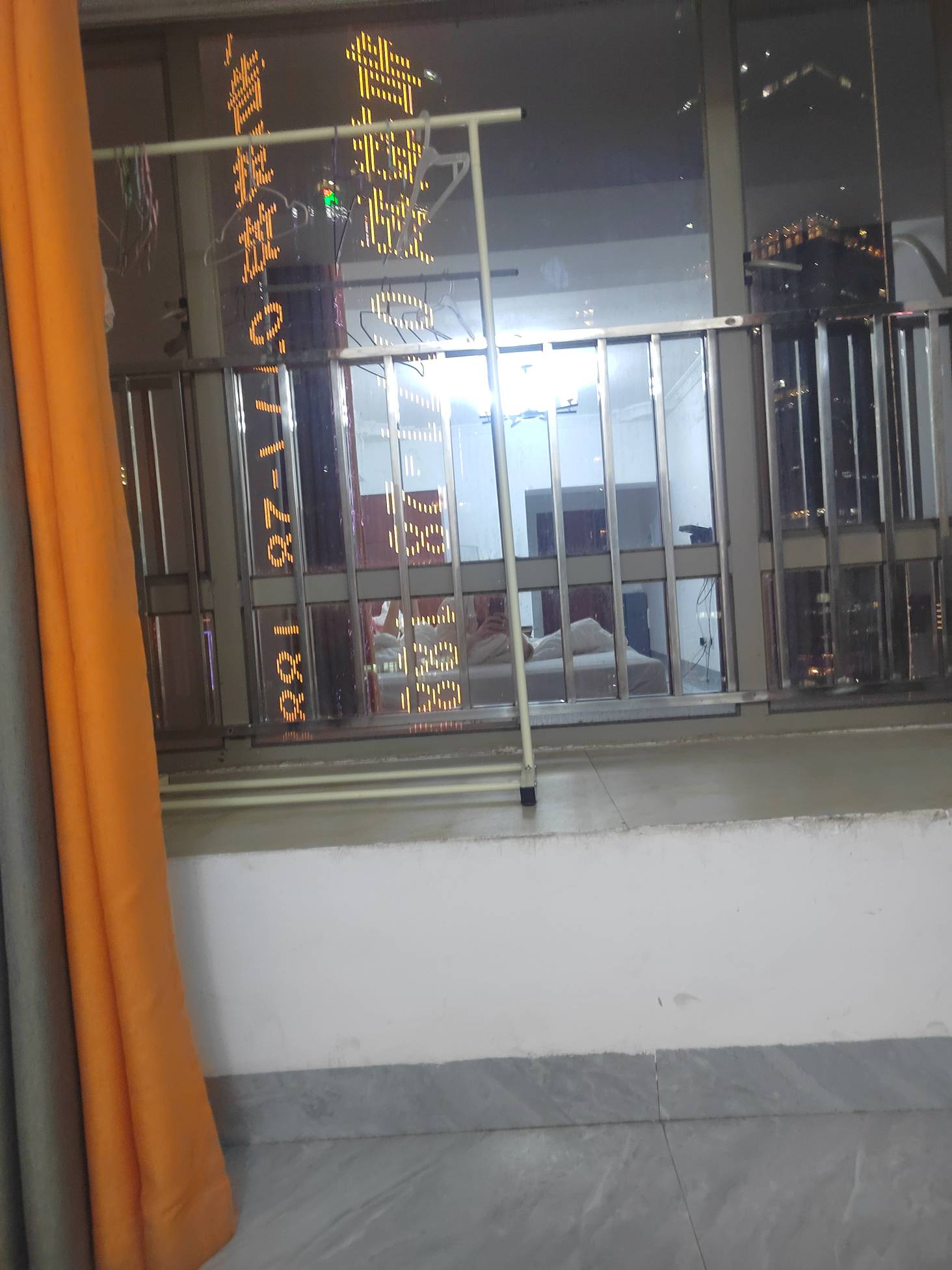 倒下了日子好难，别说别人了，连自己都讨厌自己

40 / 作者:澳村还我奔驰E / 