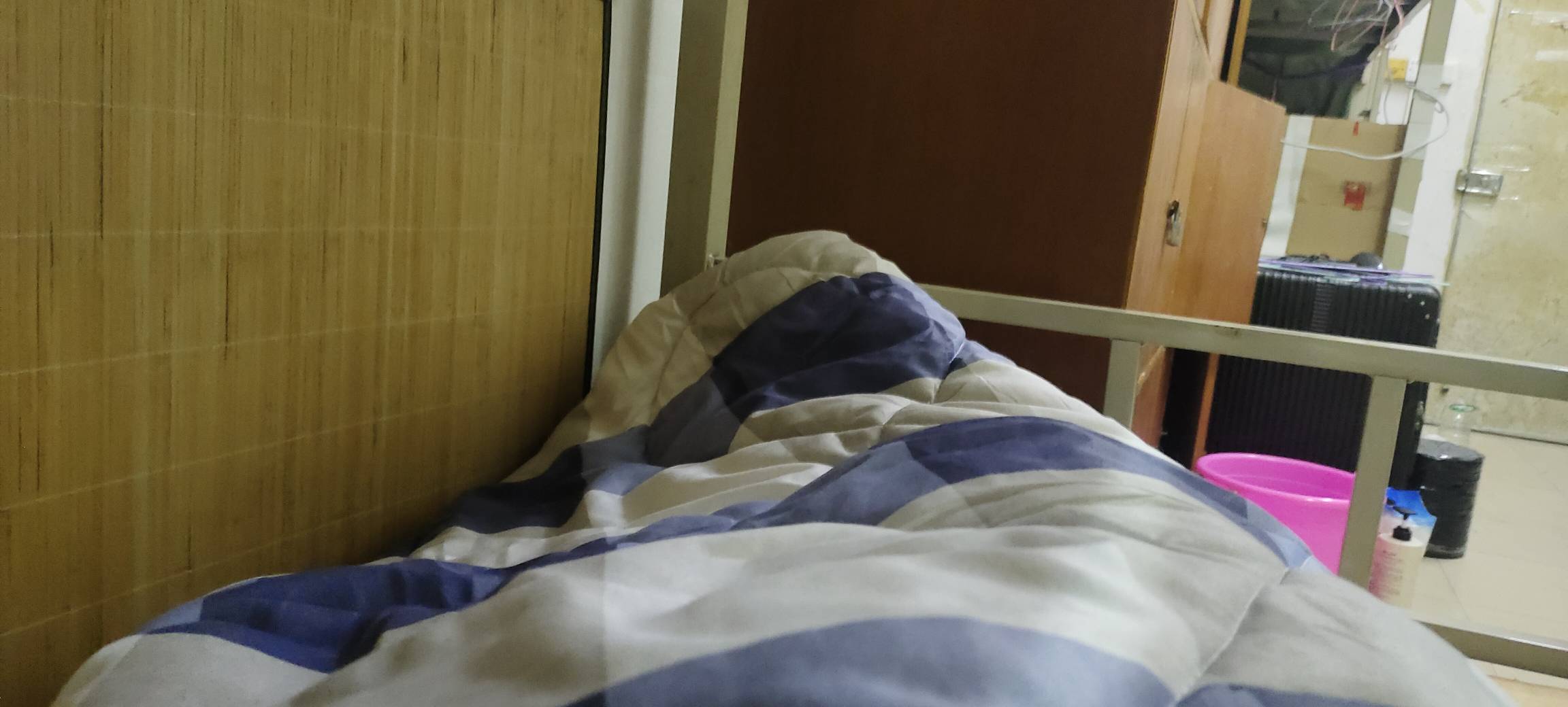 明天开始好好上班了，攒点钱也跟风老哥们买基金，买公积金，买理财，各种买买买买就对33 / 作者:扛不住了老哥们 / 