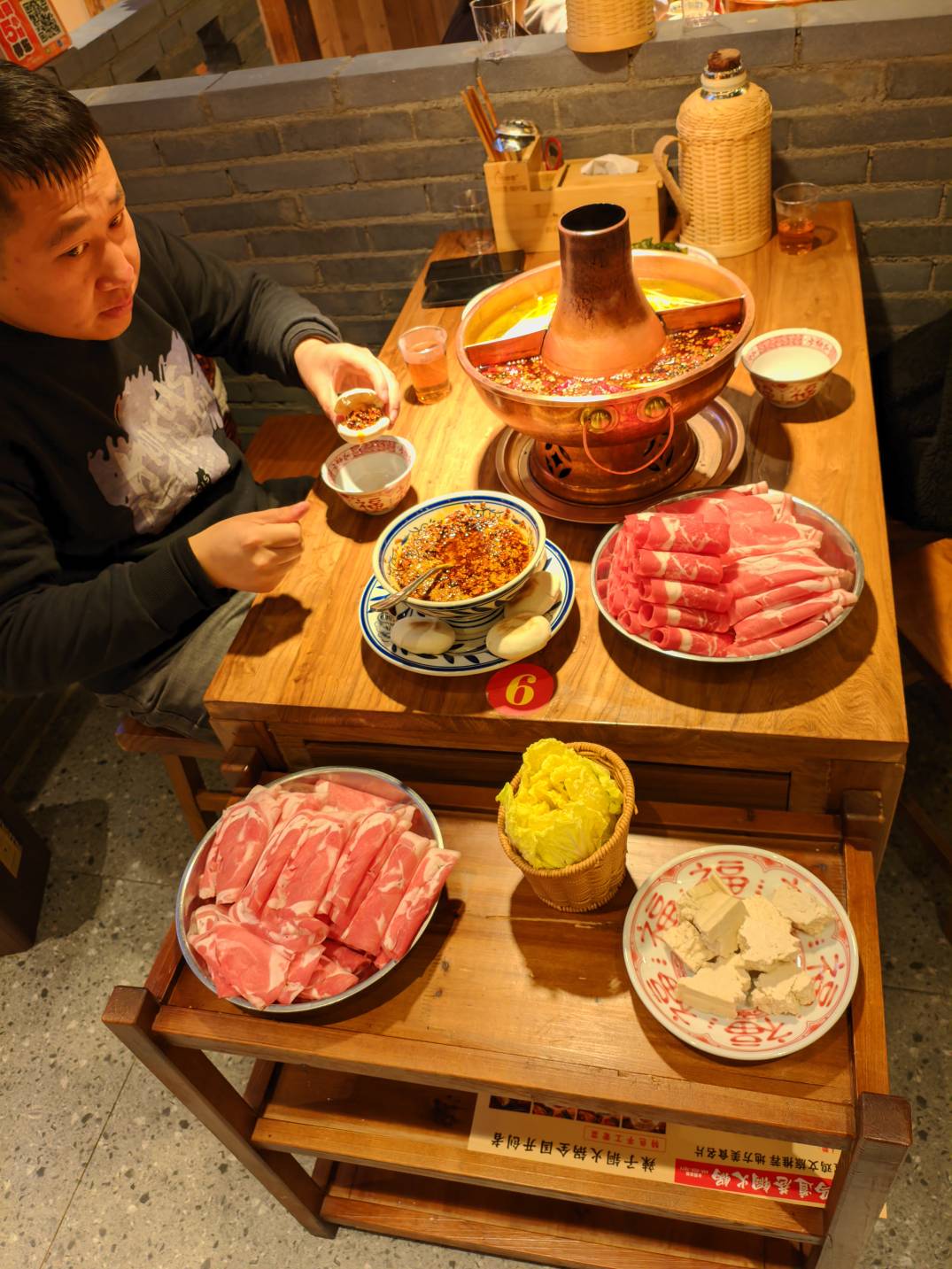 吃饭了老哥

86 / 作者:Ly199417 / 