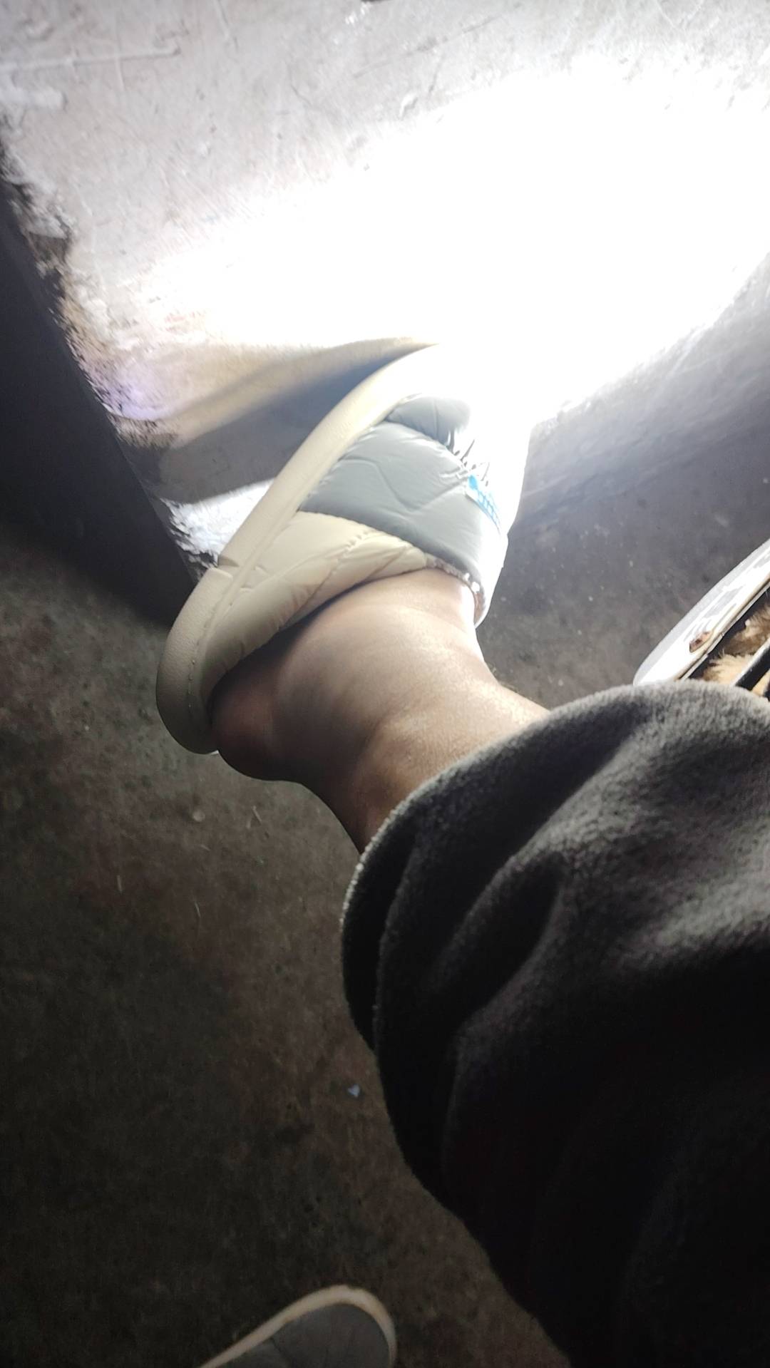 扭伤没骨折多久能正常走路能好老哥们

64 / 作者:三官庙木子李 / 