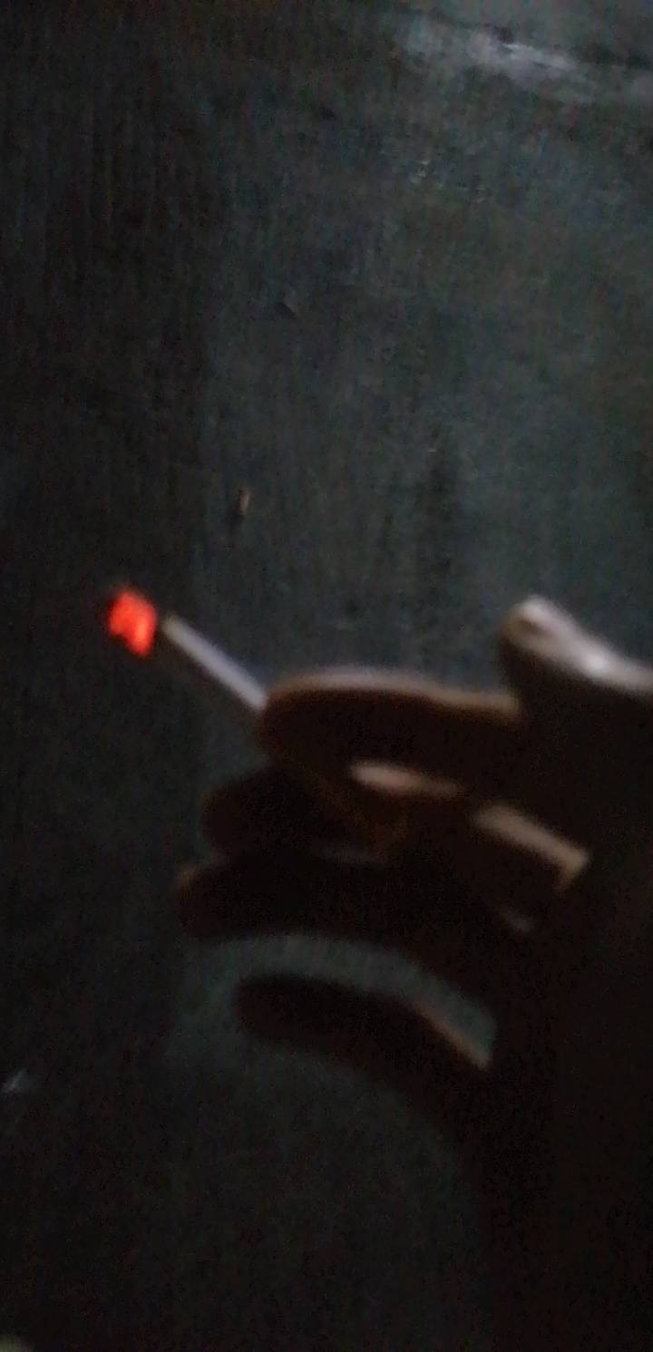 好穷。

72 / 作者:岸上狗蛋 / 