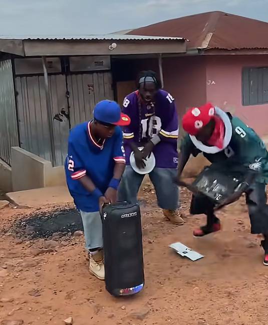 今晚有没有打卡5000豆的老哥，发出来明细给抄个作业，谢谢

76 / 作者:申毛度日 / 