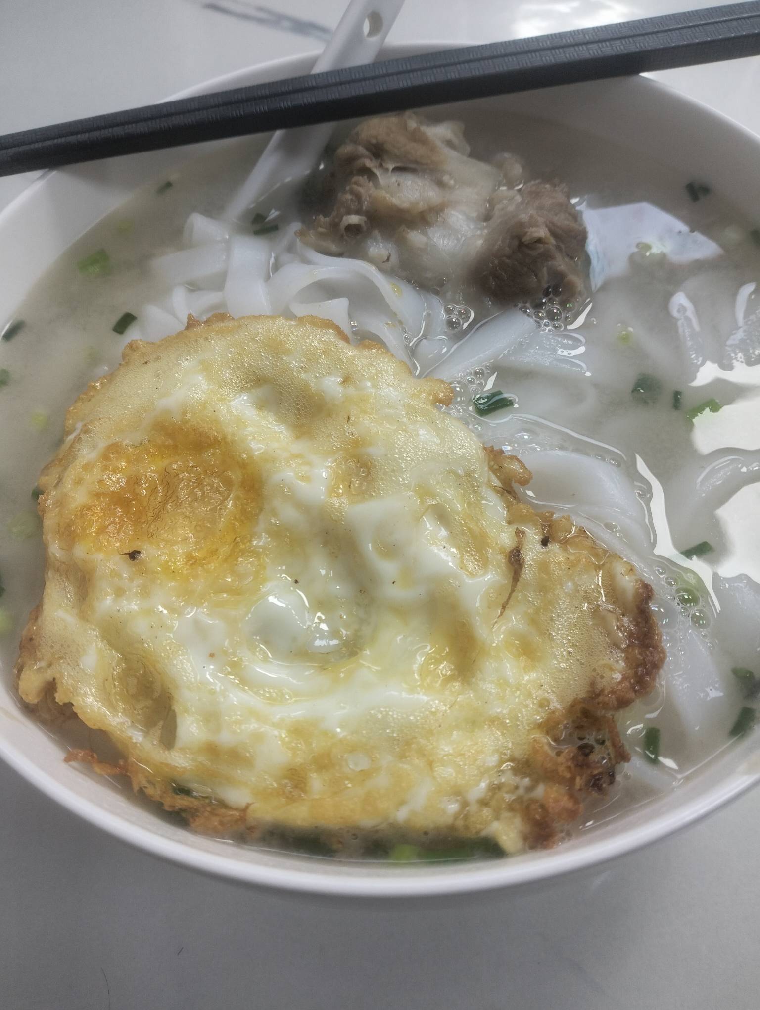 吃上了，乱世牌挂壁粉

62 / 作者:尛•牛•氓 / 