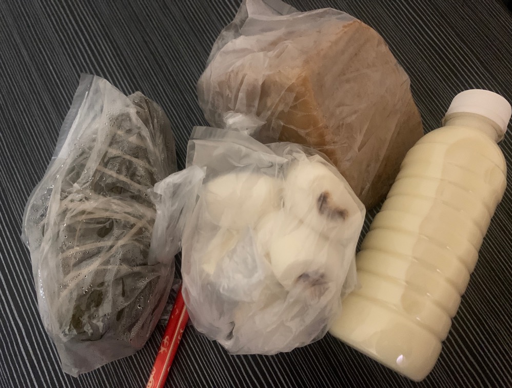   吃 老哥们 一块钱米粉


100 / 作者:小鬼是魔鬼 / 