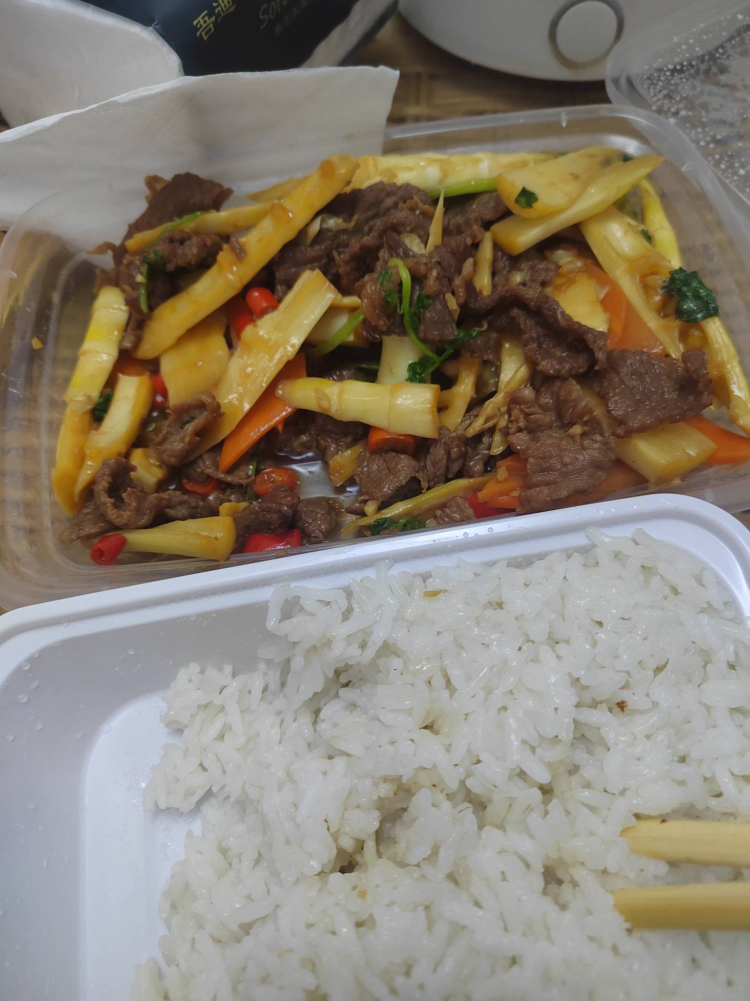 老哥们，我吃这个竹笋好像中毒了，现在胃好难受，咋办，这个是不是生的会中毒

6 / 作者:澳村还我奔驰E / 