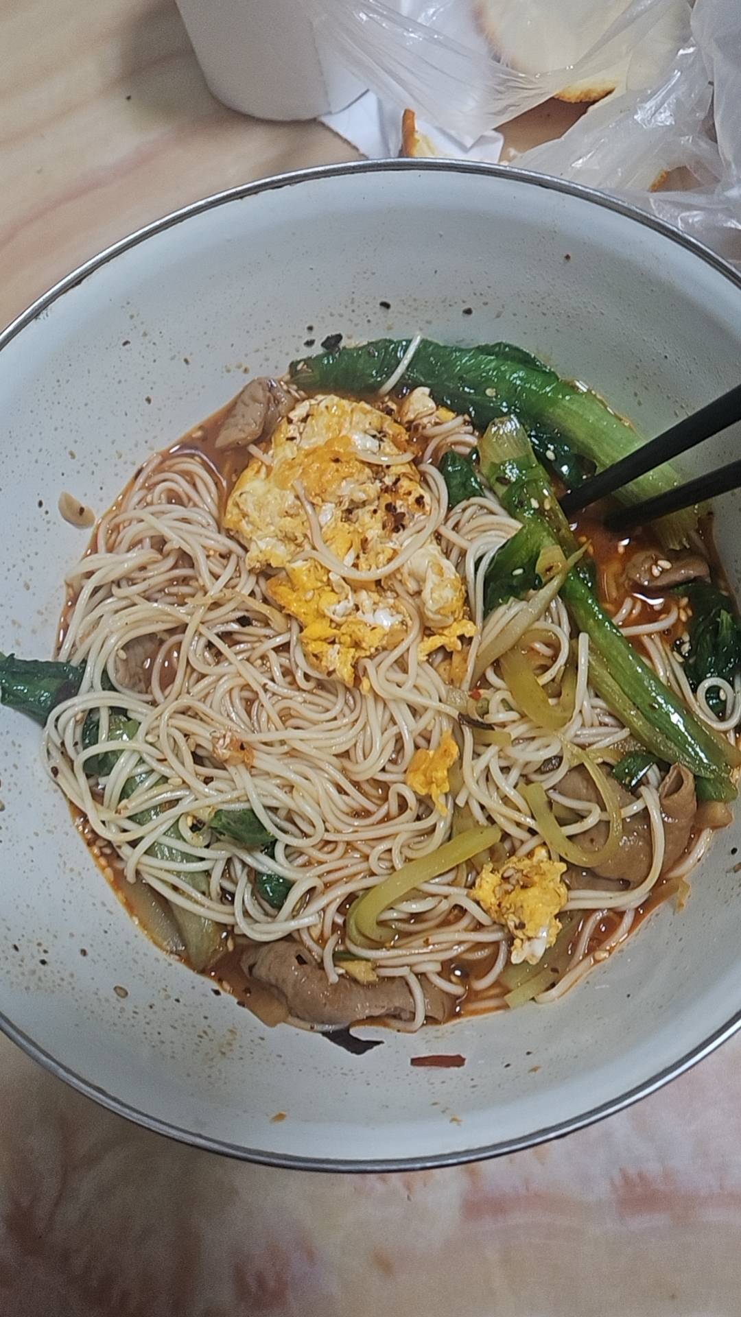 晚上随便应付一下，外卖吃腻了，老哥们先吃

61 / 作者:威武霸气的ghb / 