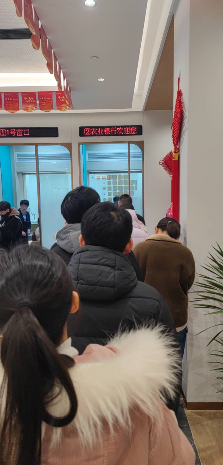 门口全是学生在收，

40 / 作者:心态放青葱9 / 