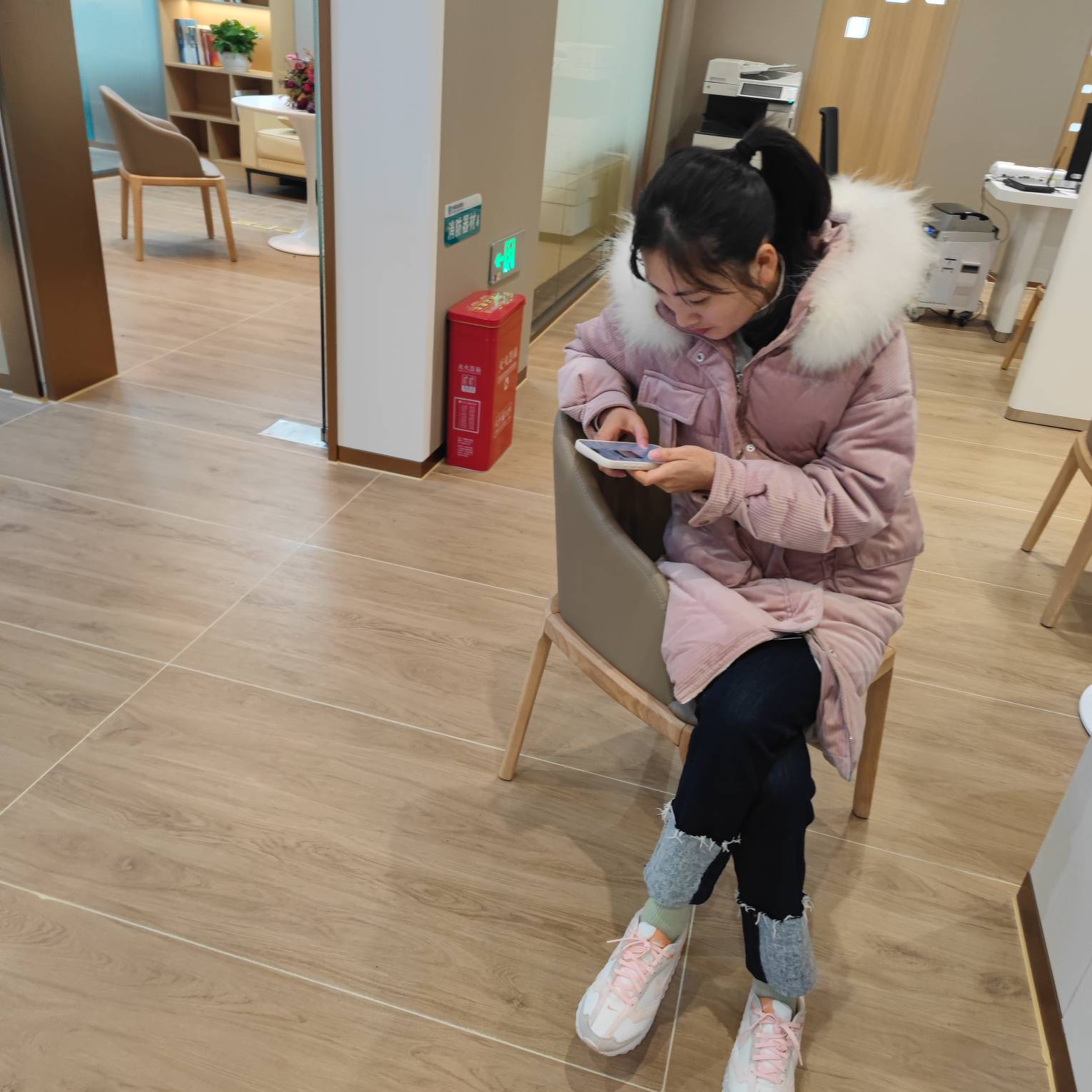 这女的有实力跟农行人熟，取了好几趟了

74 / 作者:心态放青葱9 / 