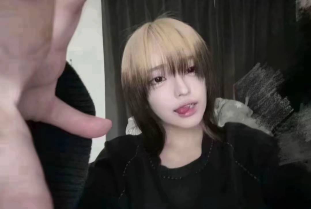 天塌了 排到70多

1 / 作者:含家产 / 