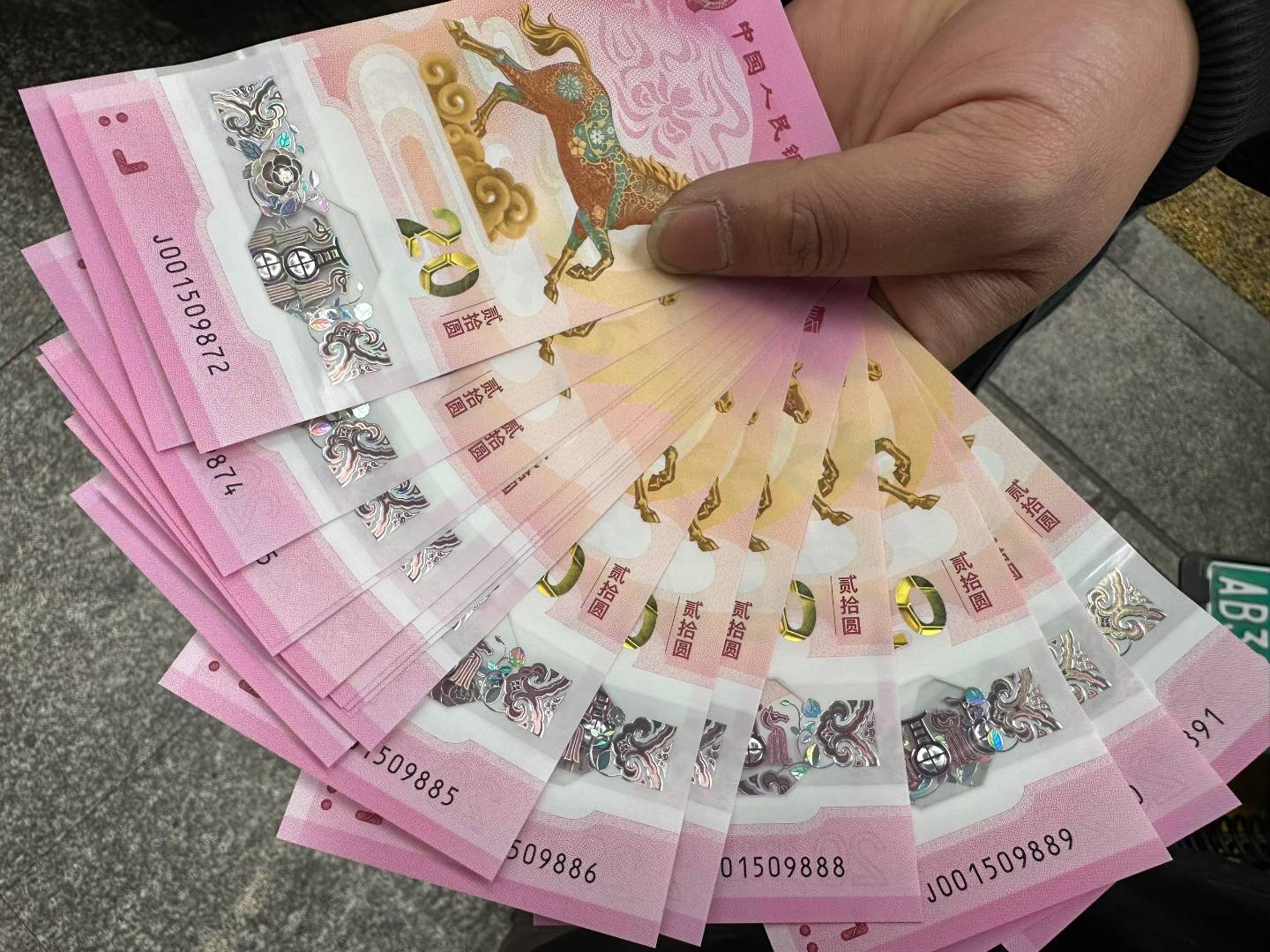 老哥们不带347后缀888的值多少

50 / 作者:默而不闻的编剧 / 