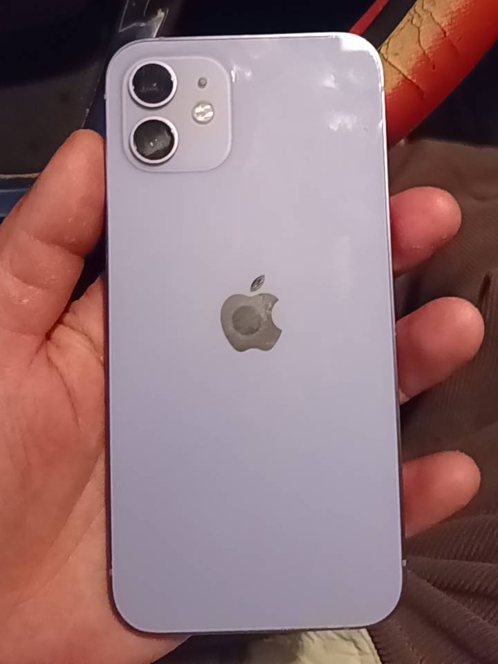 今天捡到一台苹果11，有屏幕锁，ib有没有知道成色不错，能值多少米

0 / 作者:浪花的泡沫、 / 