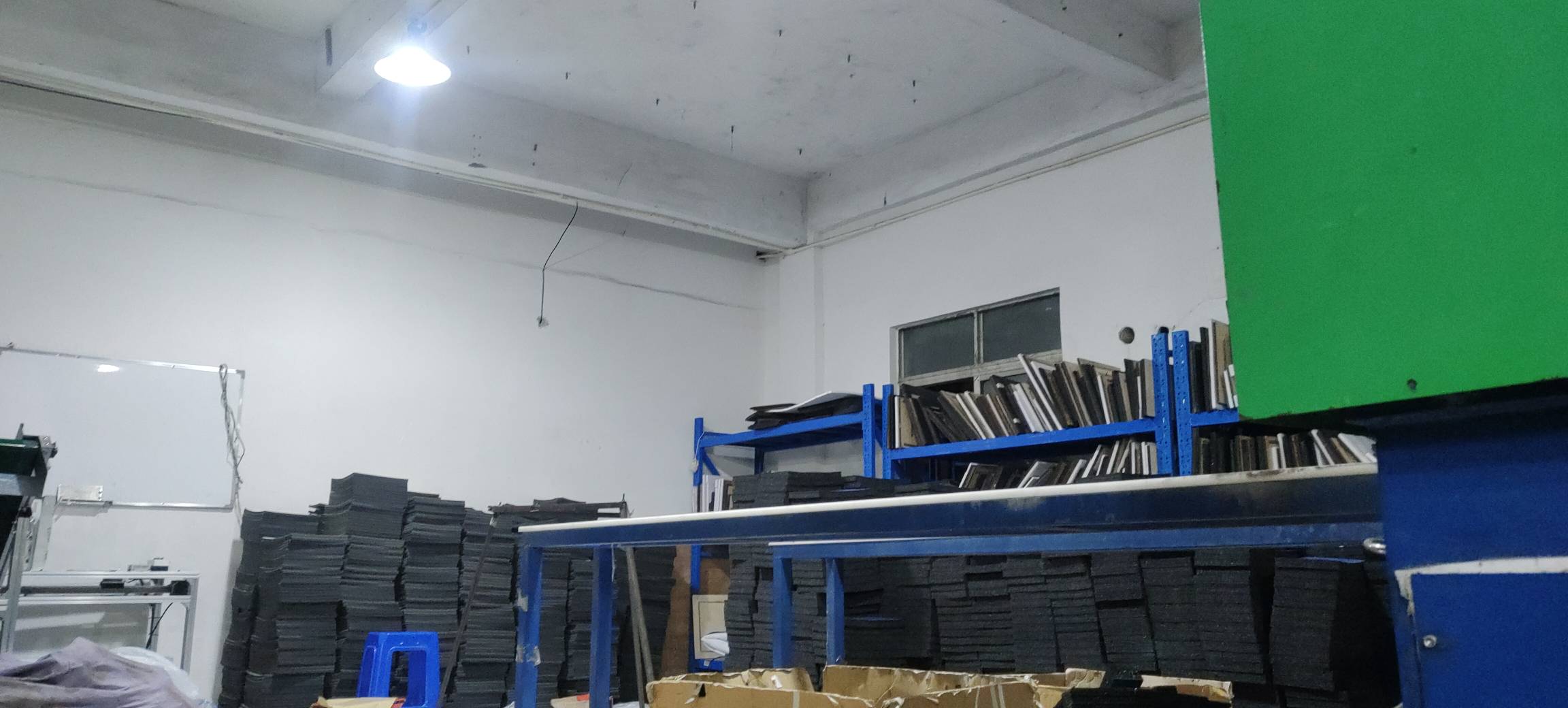 这个挂壁日结爽，随便穿拖鞋放音响DJ时间过得挺快，再听7.5小时DJ音乐又可以下班拿工20 / 作者:扛不住了老哥们 / 