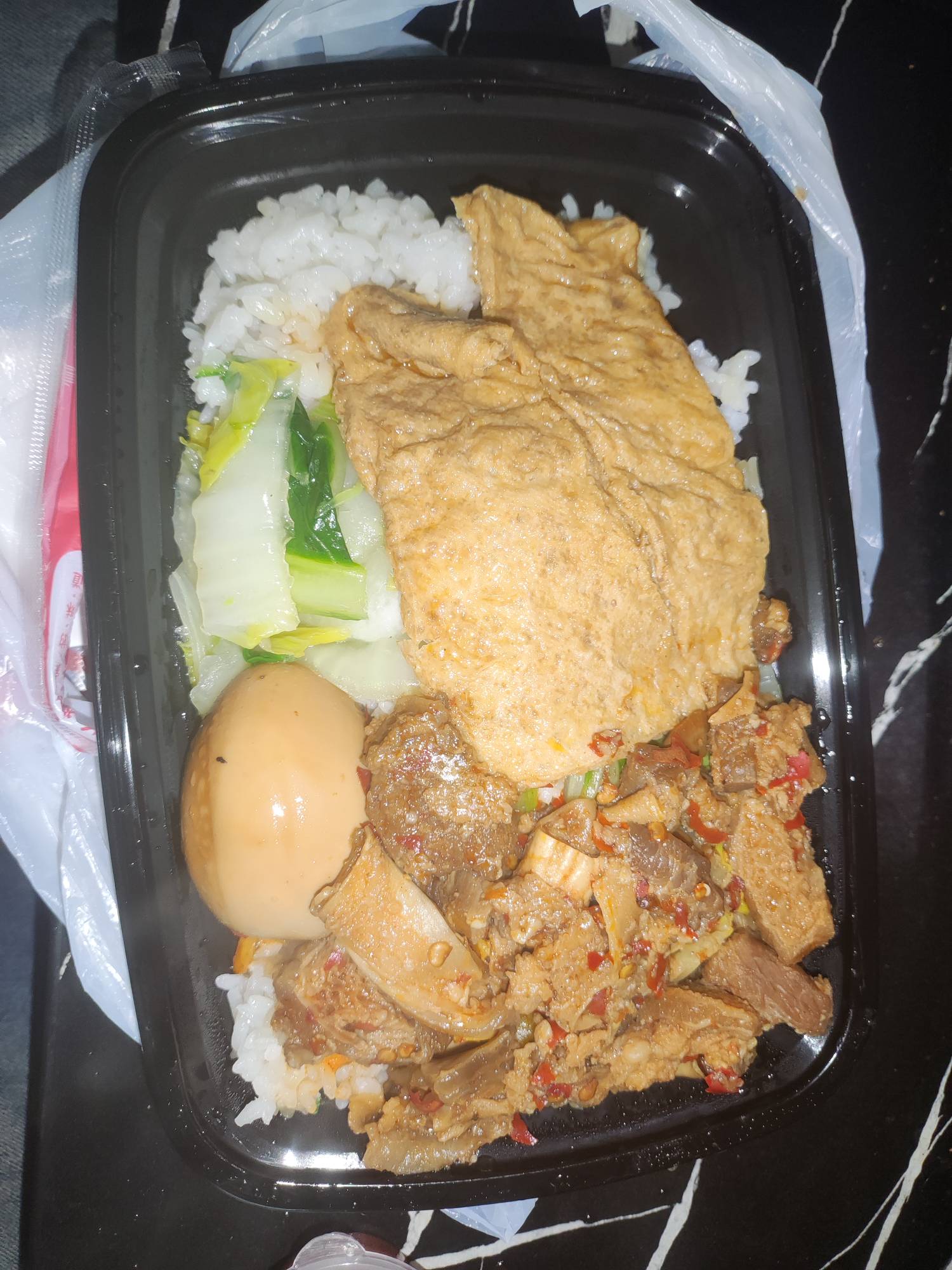 饿一天了终于吃上了

56 / 作者:先天挂逼圣体 / 