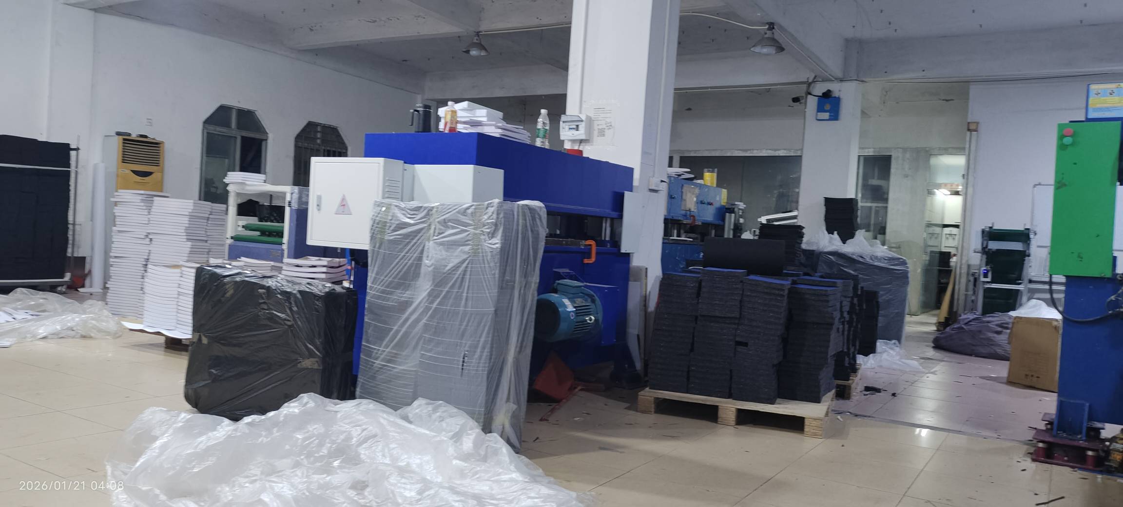 还有四小时下班，命苦人只能进厂干日结了

80 / 作者:扛不住了老哥们 / 